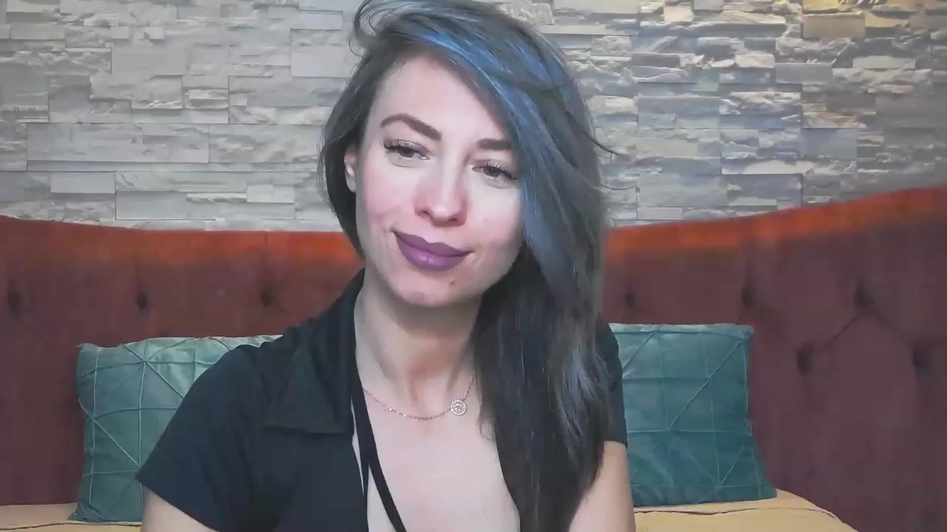 Gallery image thumbnail from PoxyVibe's myfreecams stream on, 05/17/2023, 14:32 image 20 of 20