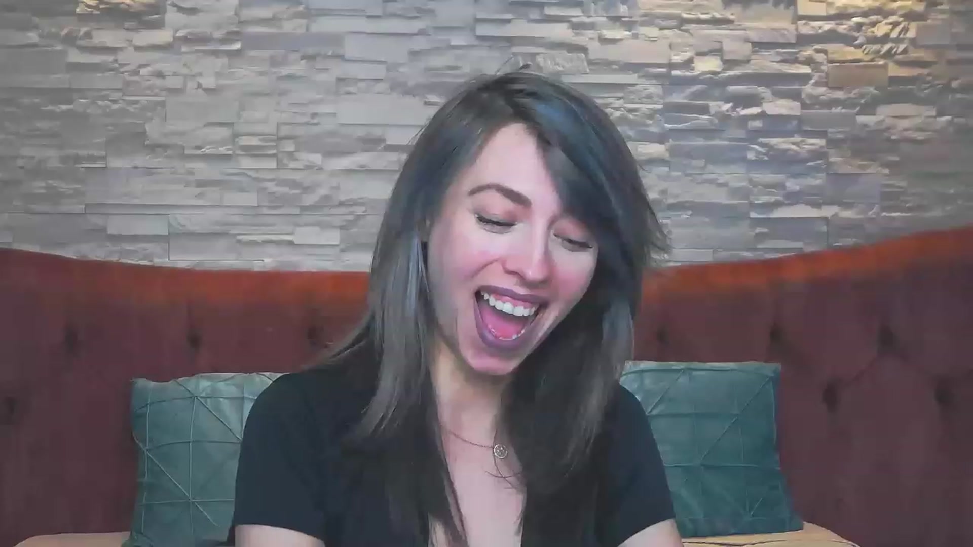 Gallery image thumbnail from PoxyVibe's myfreecams stream on, 05/17/2023, 14:32 image 14 of 20