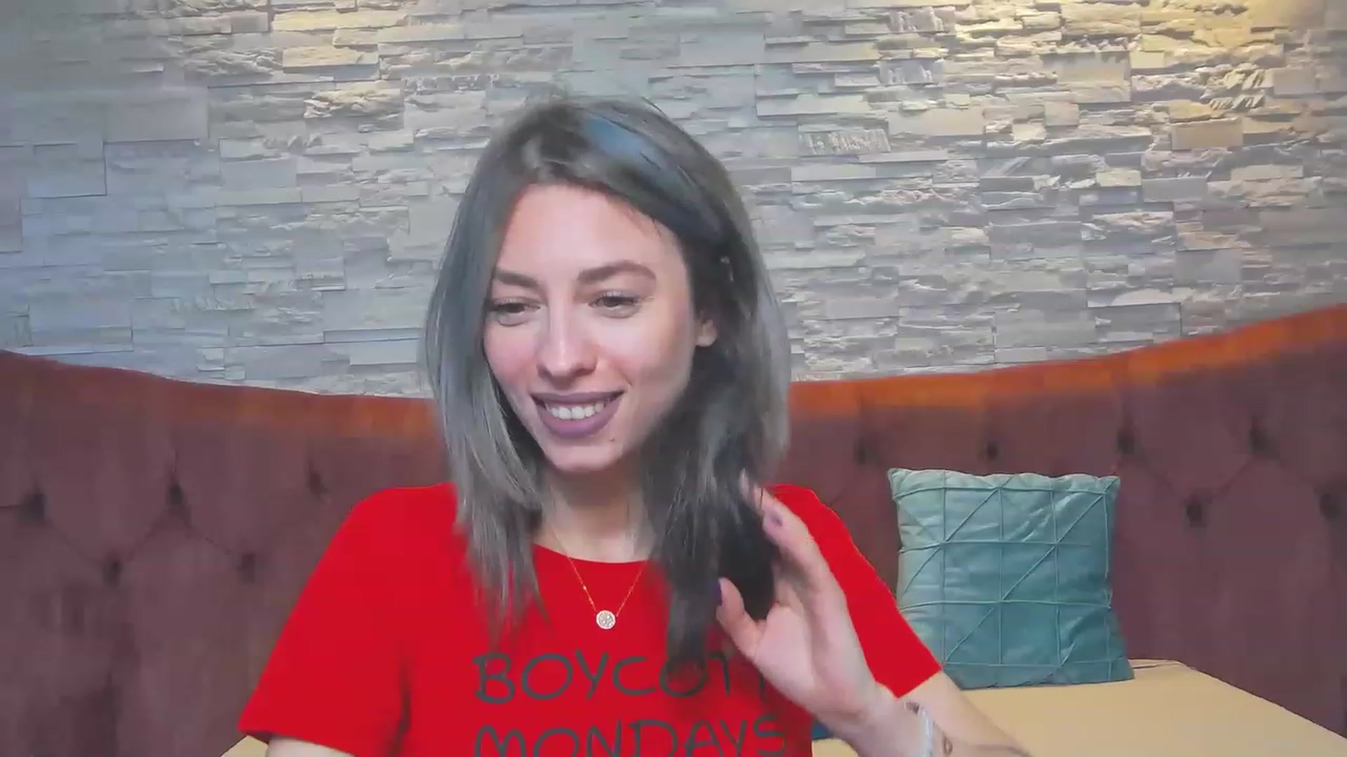Gallery image thumbnail from PoxyVibe's myfreecams stream on, 05/22/2023, 15:16 image 5 of 20