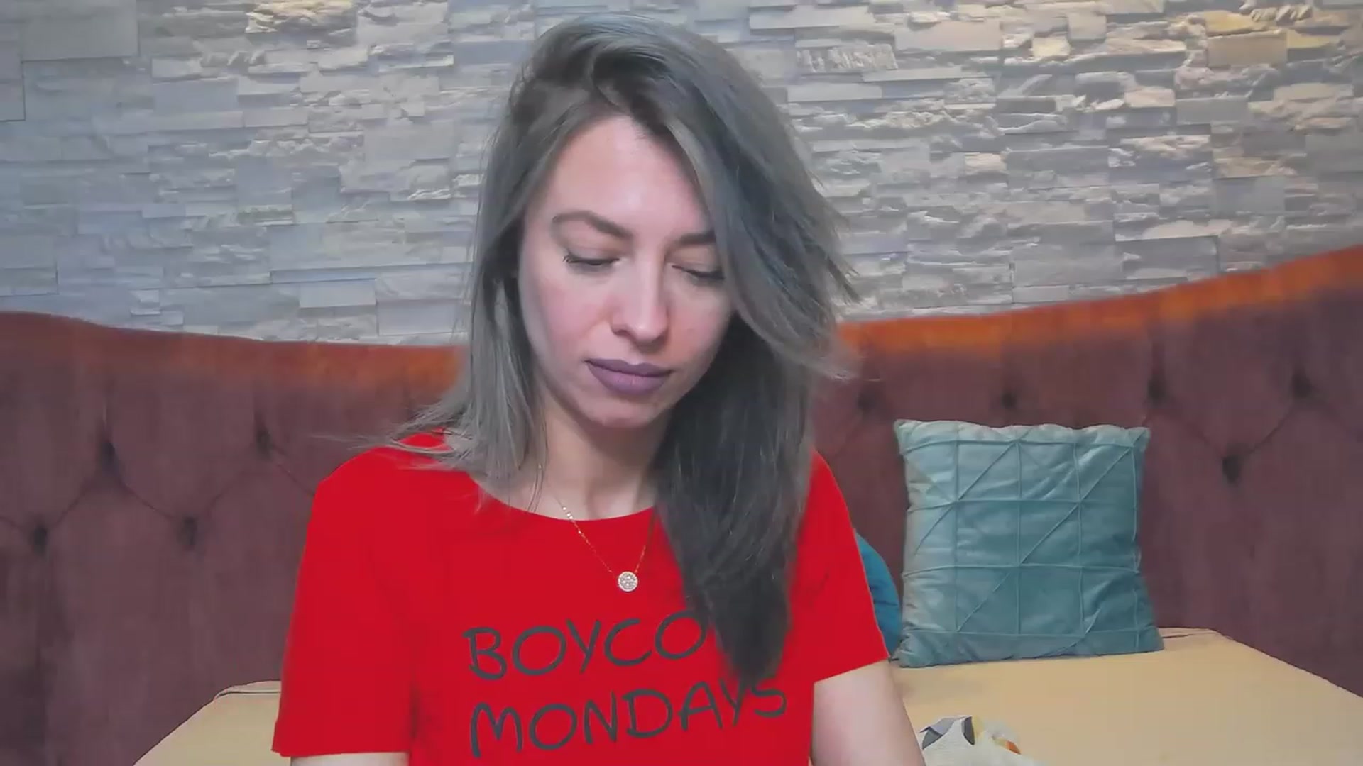 Gallery image thumbnail from PoxyVibe's myfreecams stream on, 05/22/2023, 15:16 image 15 of 20