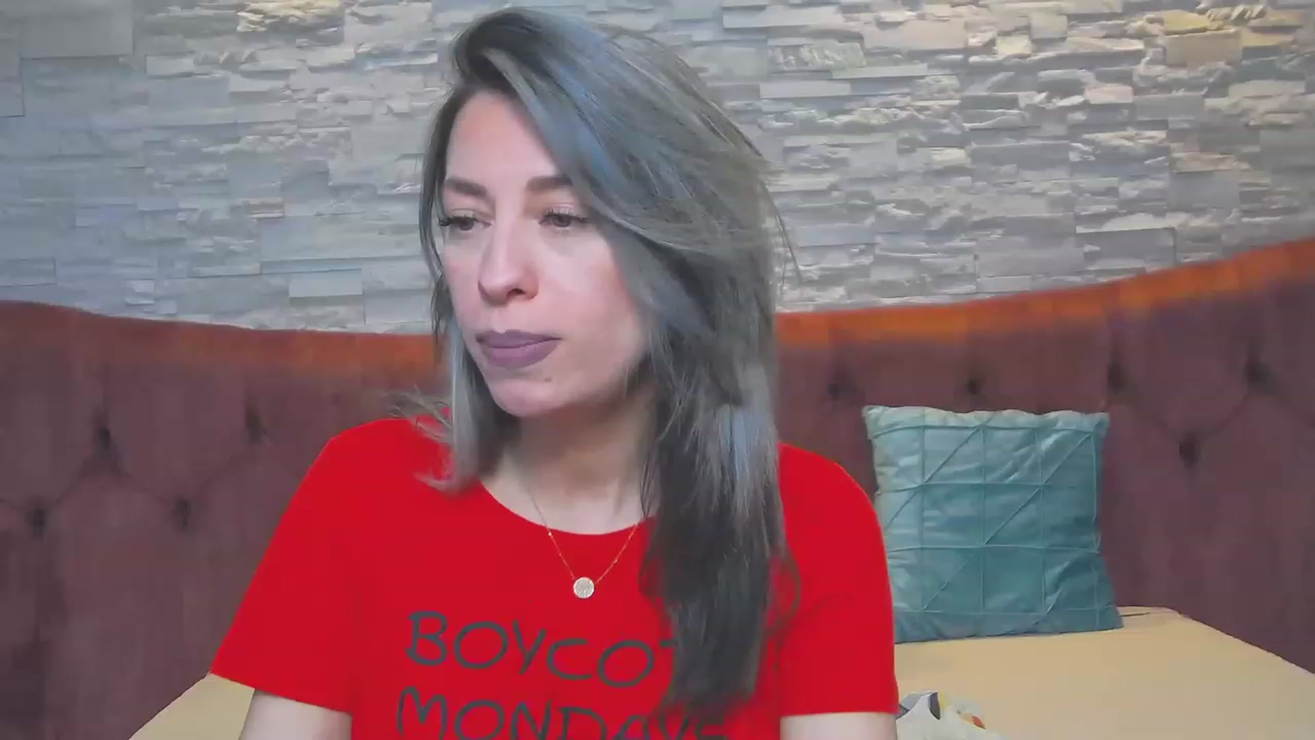 Gallery image thumbnail from PoxyVibe's myfreecams stream on, 05/22/2023, 15:16 image 14 of 20