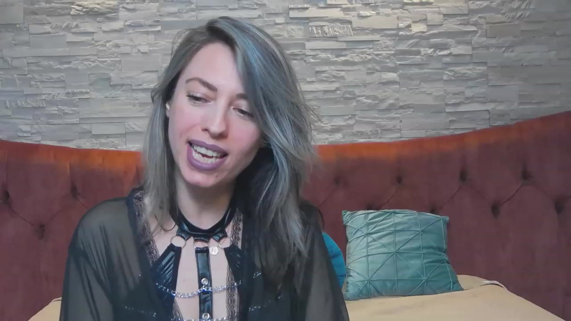 Gallery image thumbnail from PoxyVibe's myfreecams stream on, 05/27/2023, 17:18 image 12 of 20