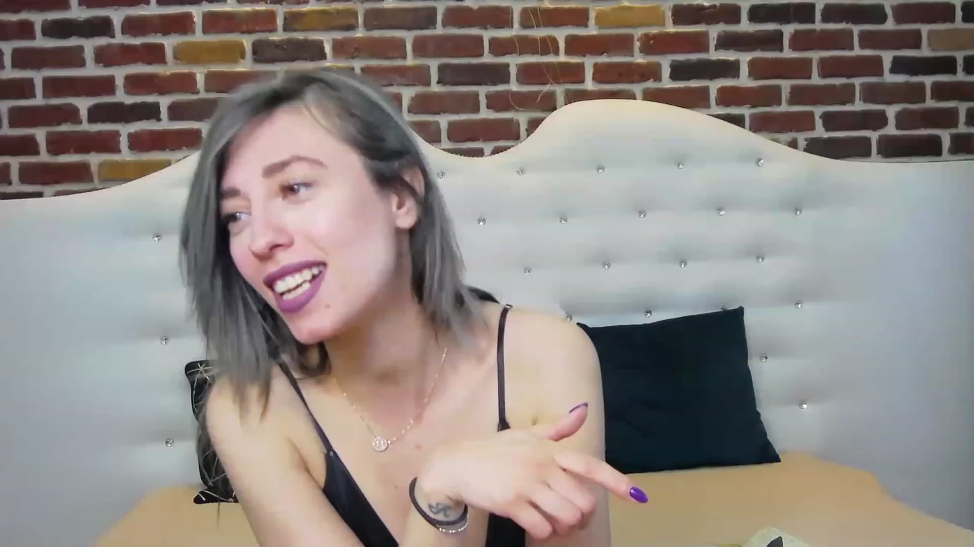 Gallery image thumbnail from PoxyVibe's myfreecams stream on, 05/29/2023, 14:28 image 12 of 20