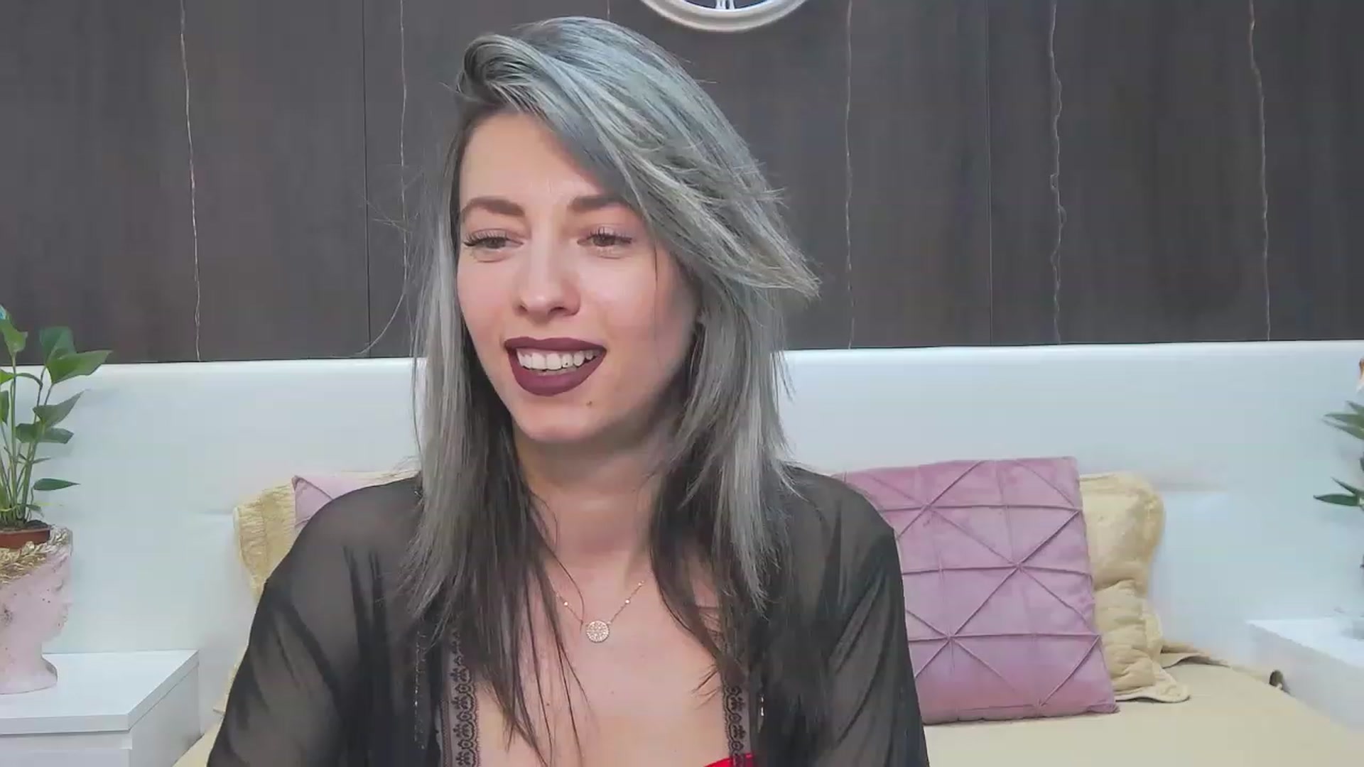 Gallery image thumbnail from PoxyVibe's myfreecams stream on, 06/01/2023, 17:00 image 19 of 20