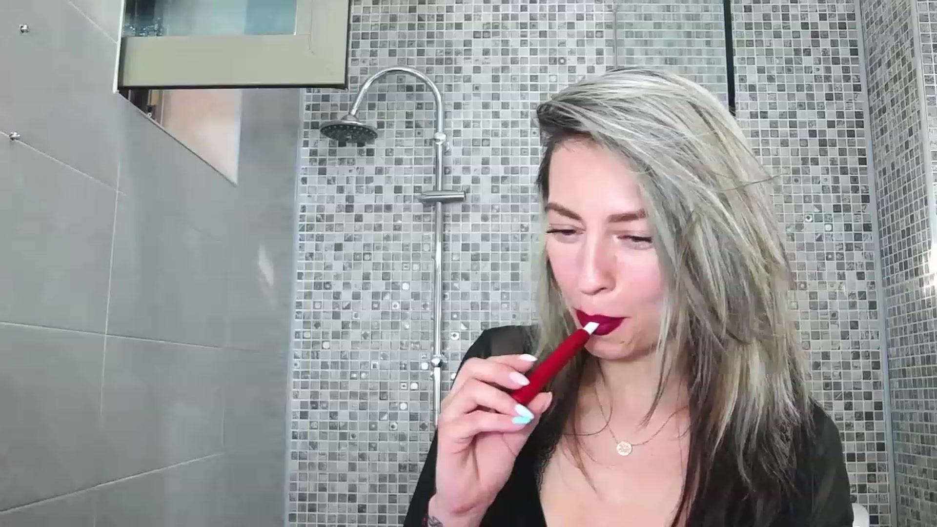 Gallery image thumbnail from PoxyVibe's myfreecams stream on, 07/01/2023, 17:21 image 9 of 20