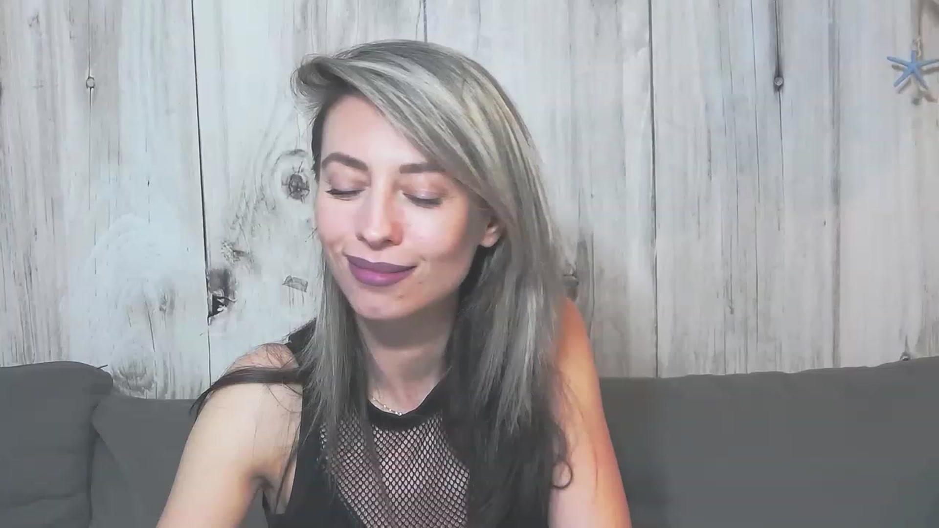 Gallery image thumbnail from PoxyVibe's myfreecams stream on, 07/11/2023, 19:29 image 16 of 20