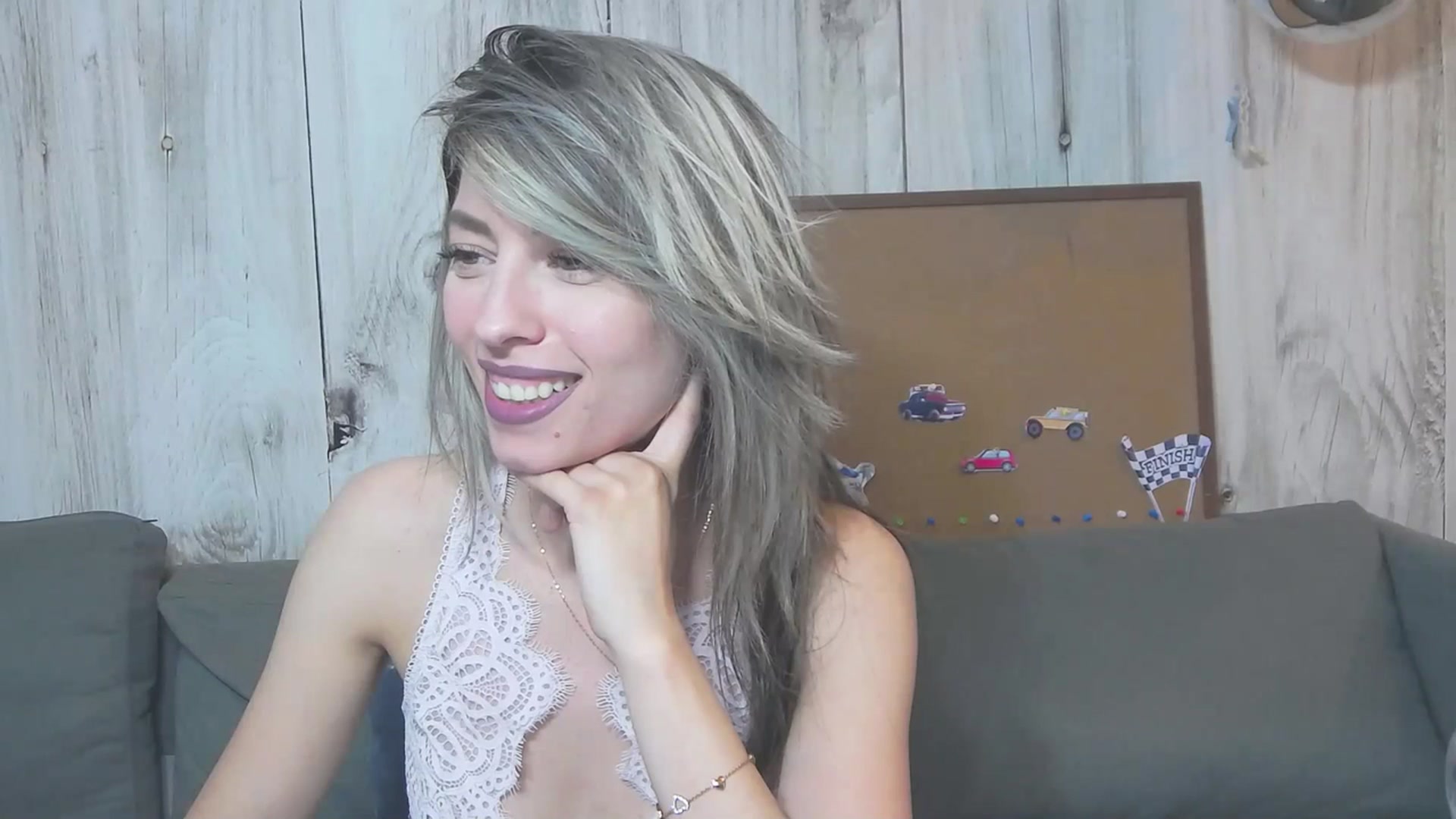 Gallery image thumbnail from PoxyVibe's myfreecams stream on, 07/14/2023, 15:11 image 15 of 20
