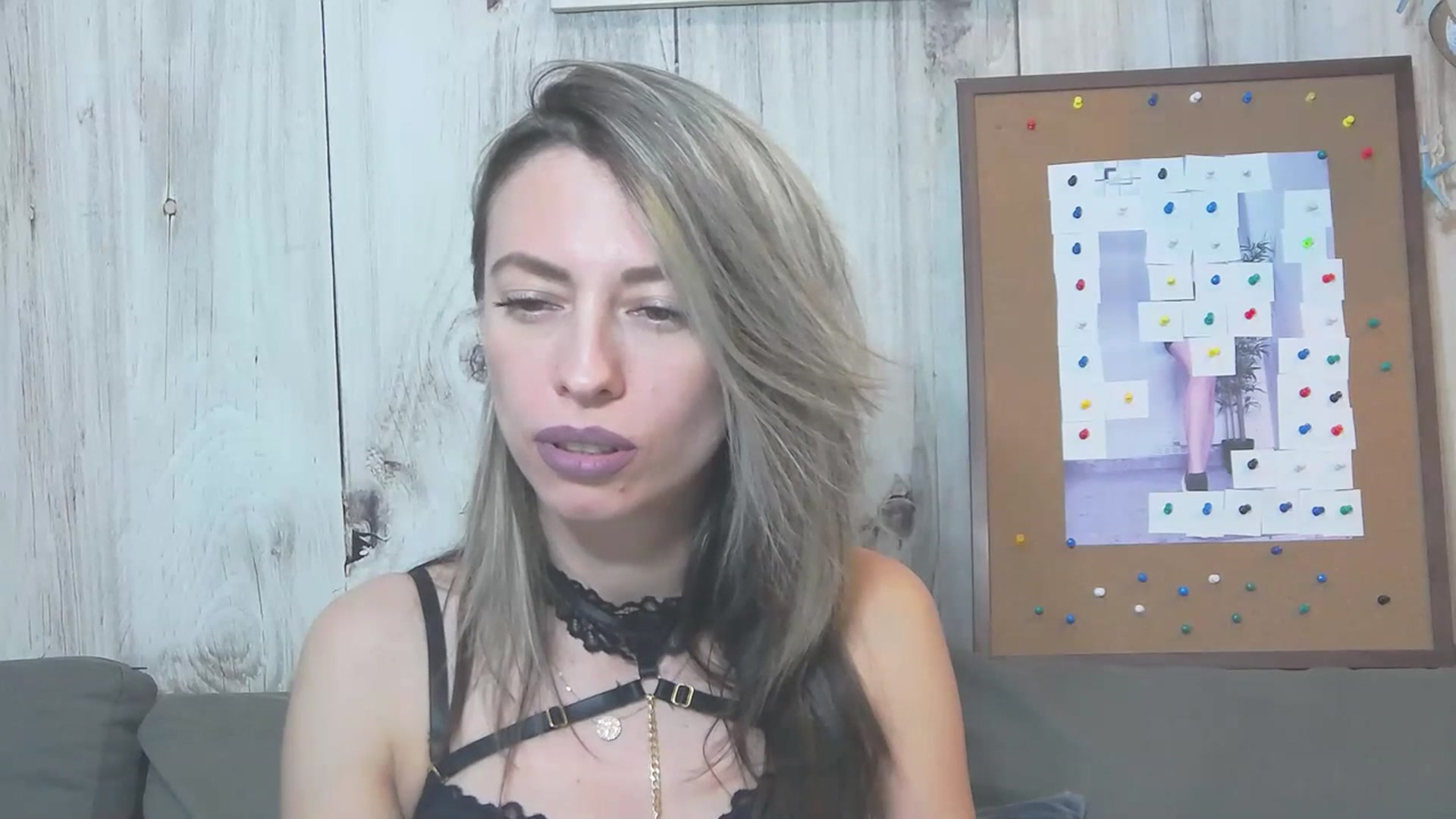 Gallery image thumbnail from PoxyVibe's myfreecams stream on, 07/18/2023, 19:22 image 16 of 20