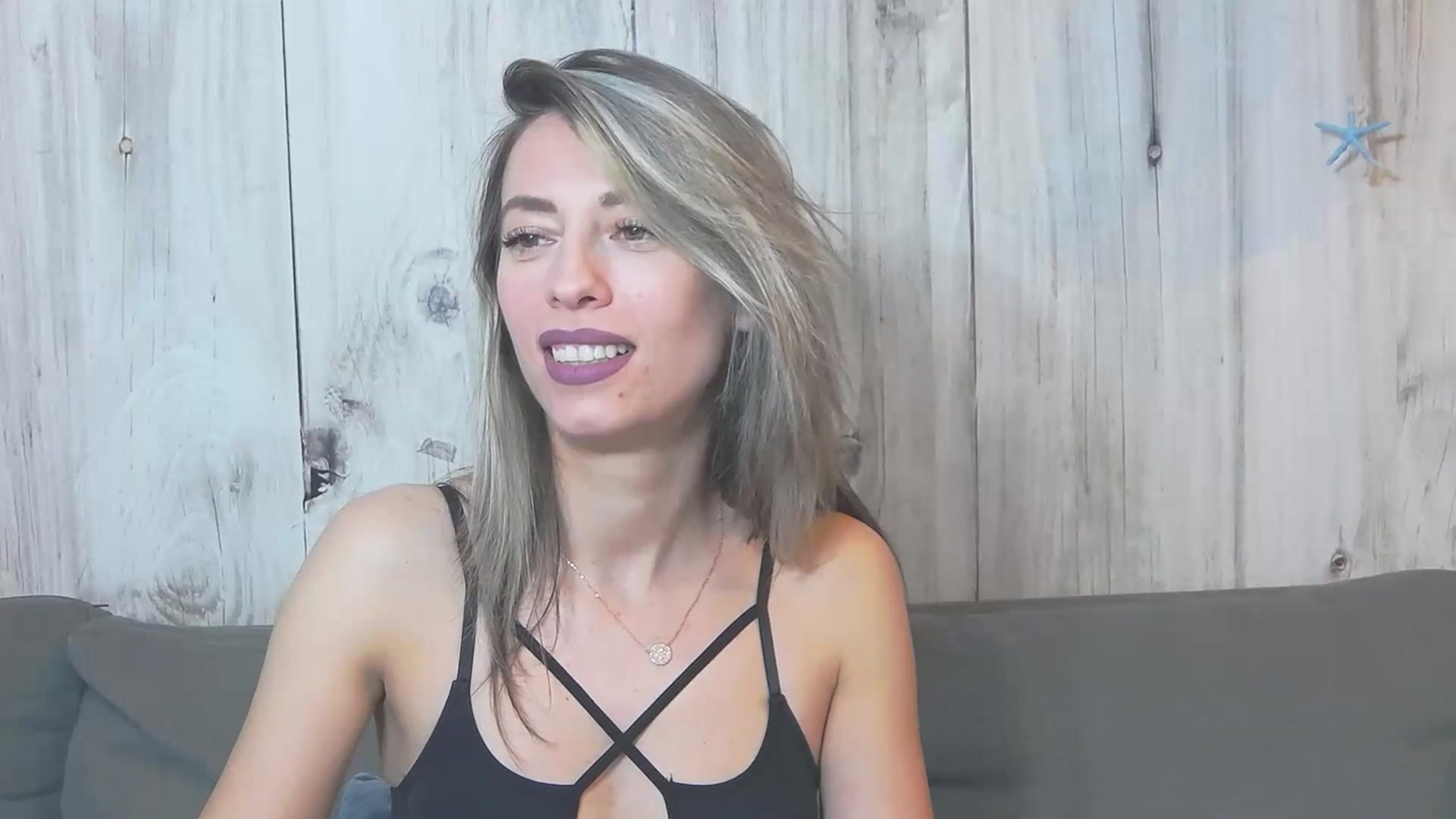 Gallery image thumbnail from PoxyVibe's myfreecams stream on, 07/20/2023, 18:38 image 8 of 20
