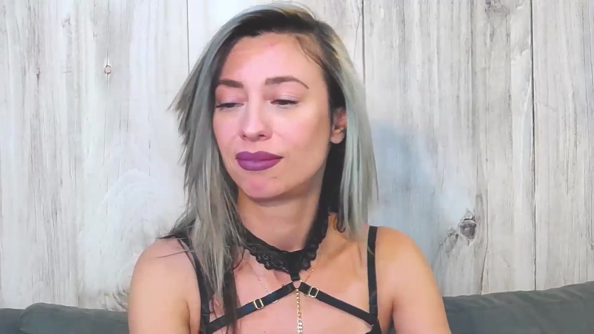 Gallery image thumbnail from PoxyVibe's myfreecams stream on, 10/03/2023, 18:13 image 14 of 20