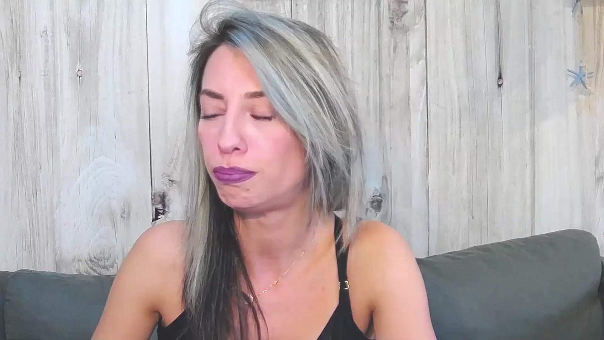 Gallery image thumbnail from PoxyVibe's myfreecams stream on, 10/04/2023, 15:25 image 9 of 20