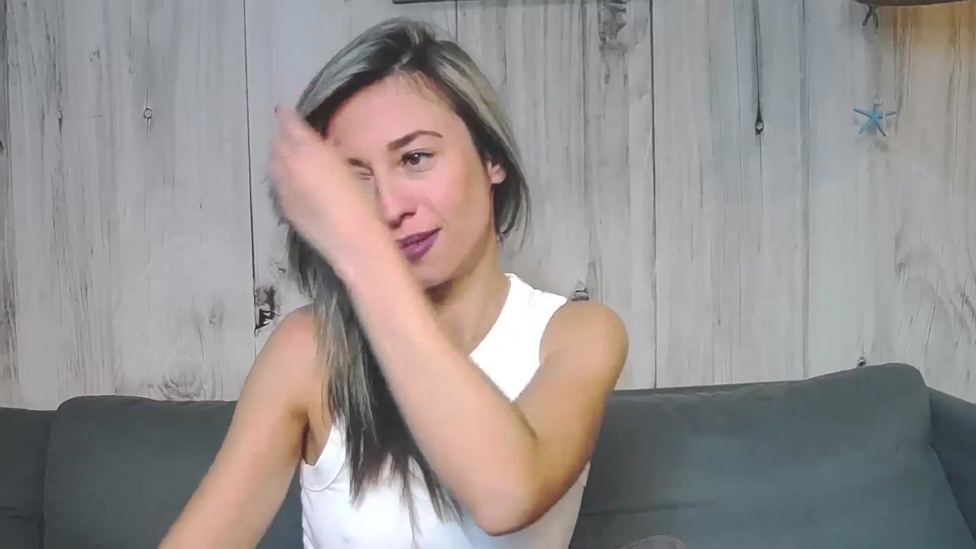 Gallery image thumbnail from PoxyVibe's myfreecams stream on, 10/16/2023, 15:39 image 15 of 20