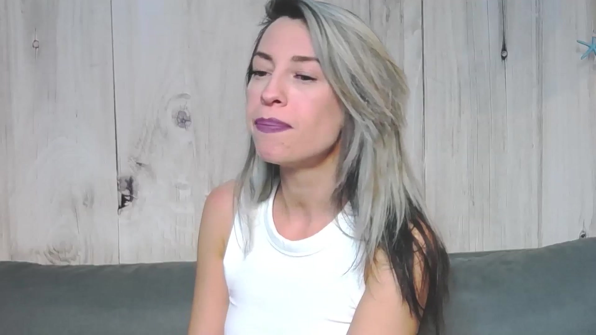 Gallery image thumbnail from PoxyVibe's myfreecams stream on, 10/16/2023, 15:39 image 13 of 20