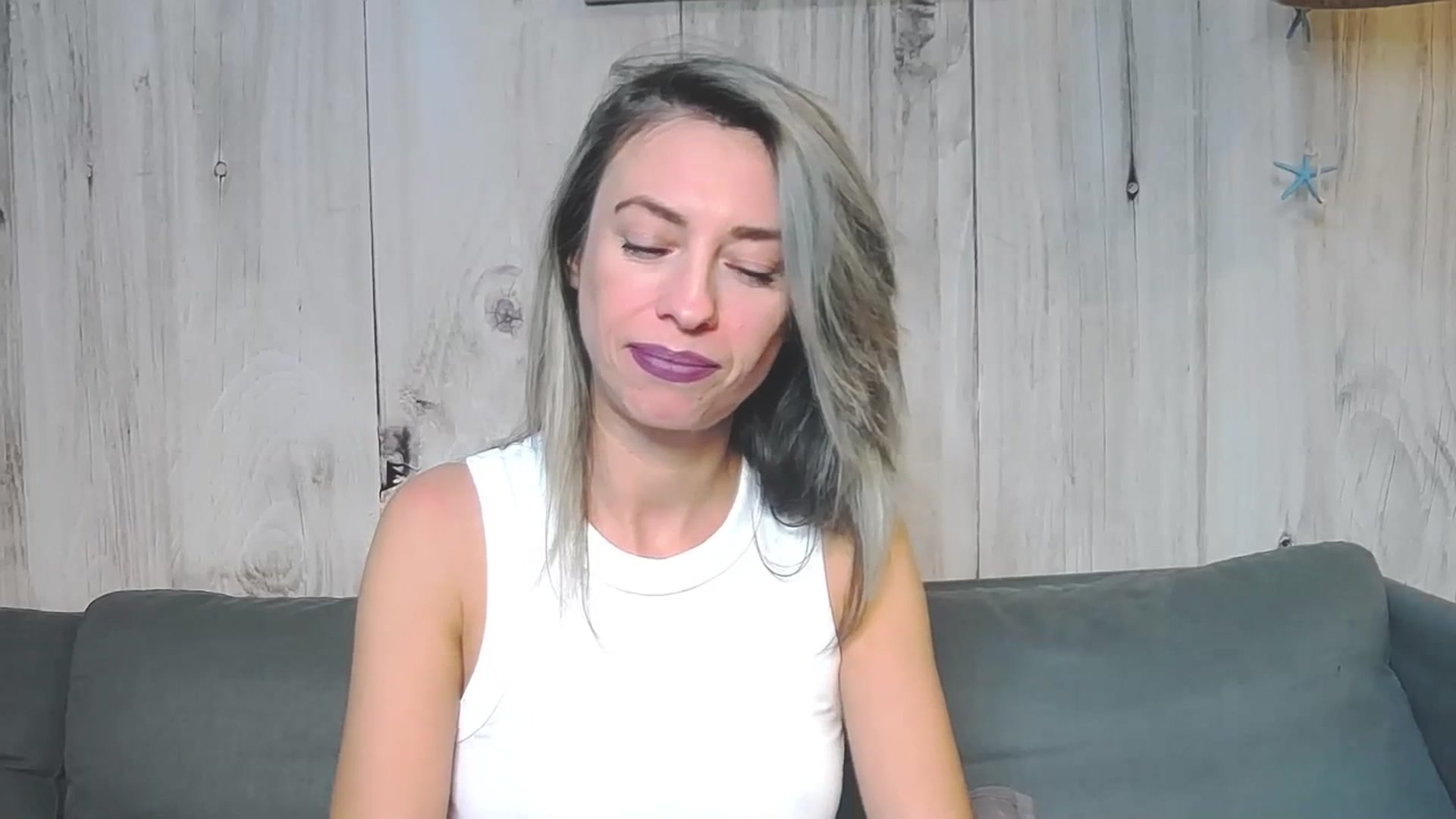 Gallery image thumbnail from PoxyVibe's myfreecams stream on, 10/16/2023, 15:39 image 16 of 20