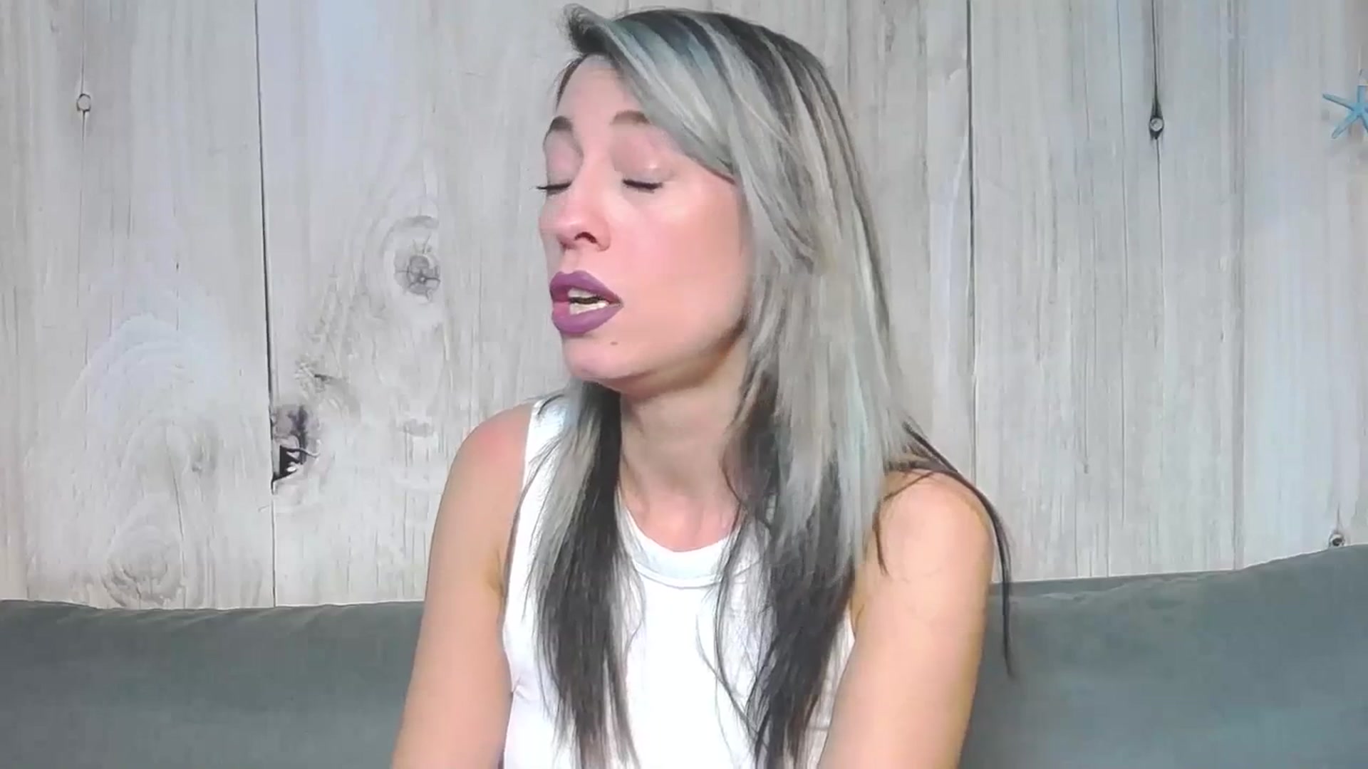 Gallery image thumbnail from PoxyVibe's myfreecams stream on, 10/16/2023, 15:39 image 12 of 20