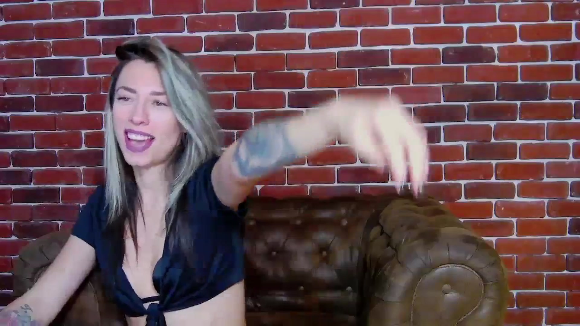 Gallery image thumbnail from PoxyVibe's myfreecams stream on, 12/08/2023, 19:37 image 16 of 20