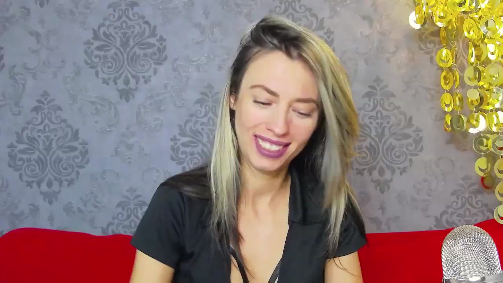 Gallery image thumbnail from PoxyVibe's myfreecams stream on, 12/13/2023, 17:03 image 1 of 20