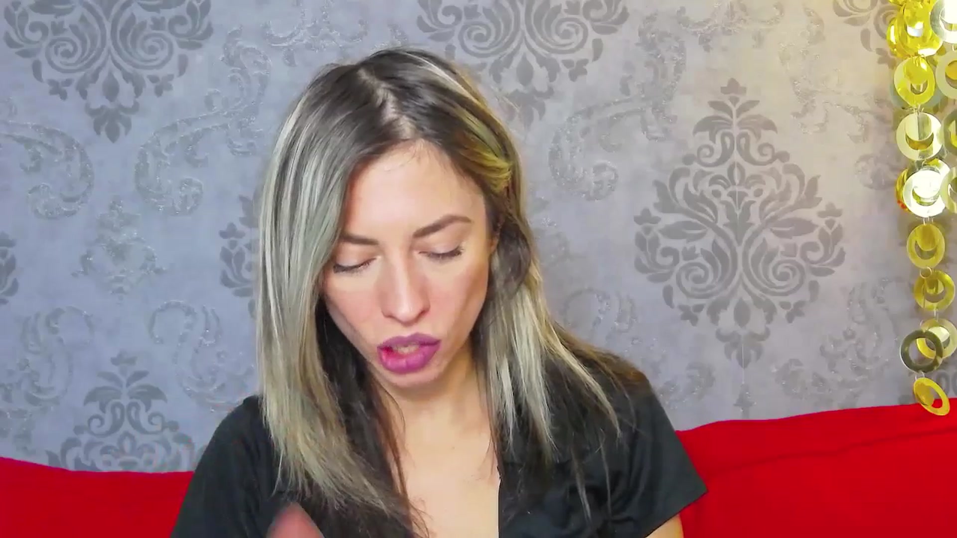 Gallery image thumbnail from PoxyVibe's myfreecams stream on, 12/15/2023, 17:13 image 8 of 20