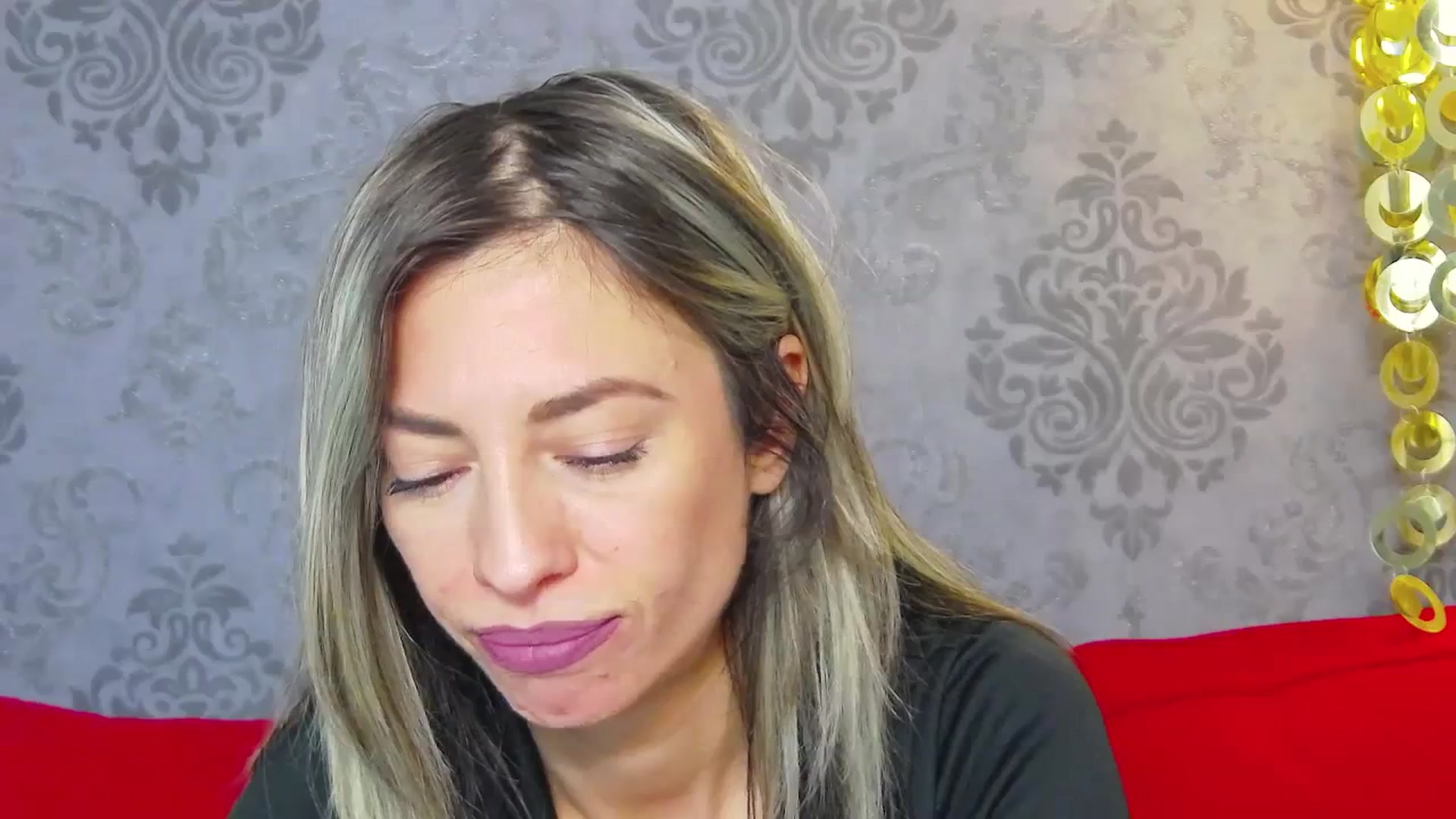 Gallery image thumbnail from PoxyVibe's myfreecams stream on, 12/15/2023, 17:13 image 7 of 20