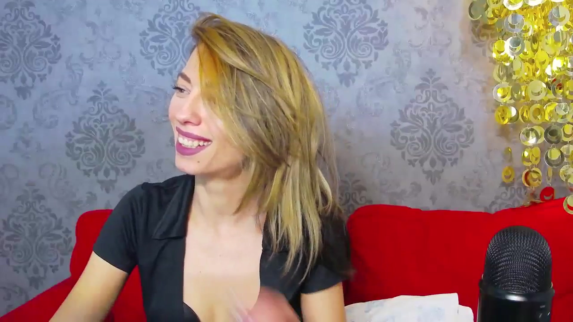 Gallery image thumbnail from PoxyVibe's myfreecams stream on, 01/16/2024, 15:10 image 7 of 20