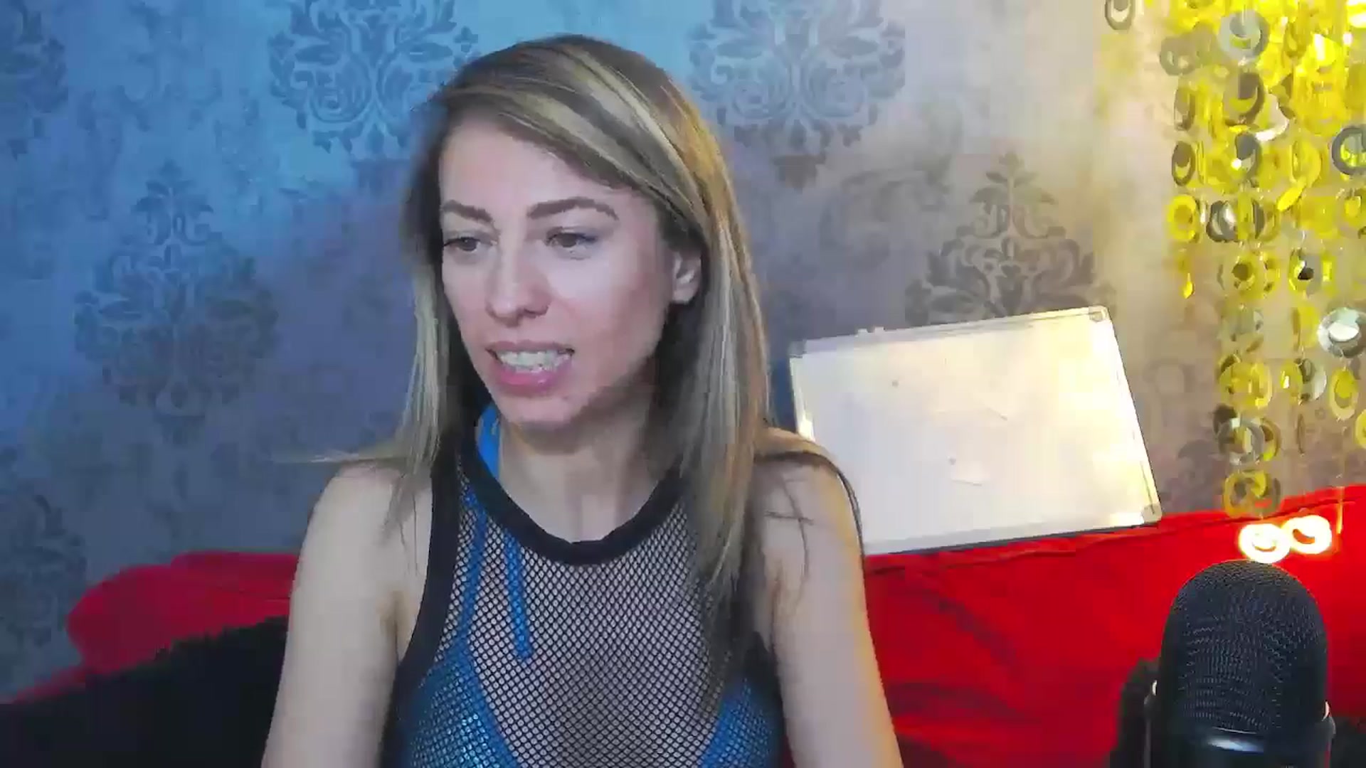 Gallery image thumbnail from PoxyVibe's myfreecams stream on, 06/01/2024, 18:27 image 6 of 20
