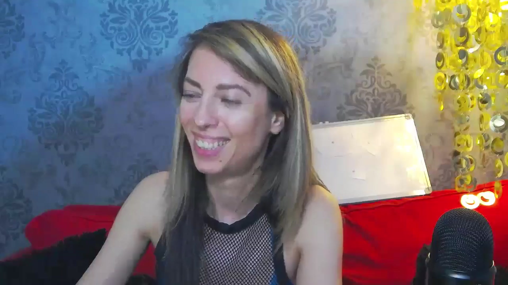Gallery image thumbnail from PoxyVibe's myfreecams stream on, 06/01/2024, 18:27 image 5 of 20