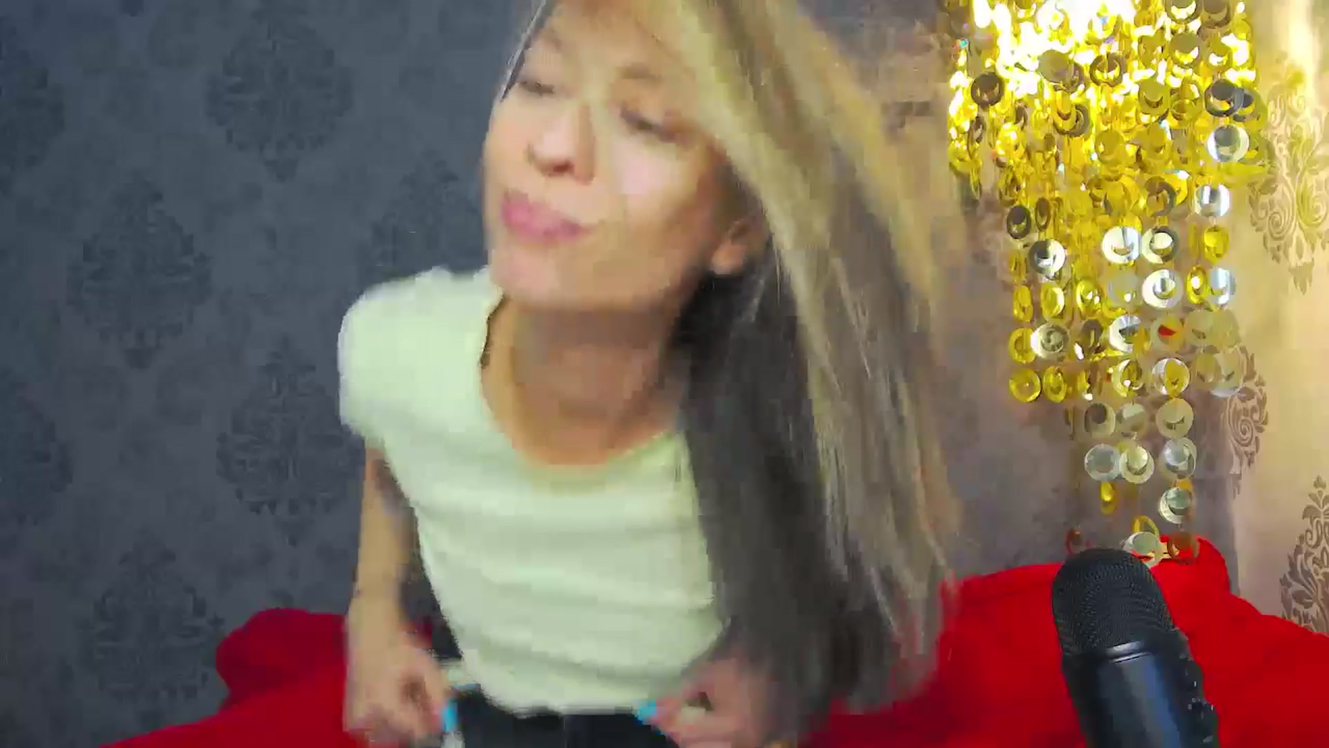 Gallery image thumbnail from PoxyVibe's myfreecams stream on, 07/17/2024, 15:40 image 5 of 20