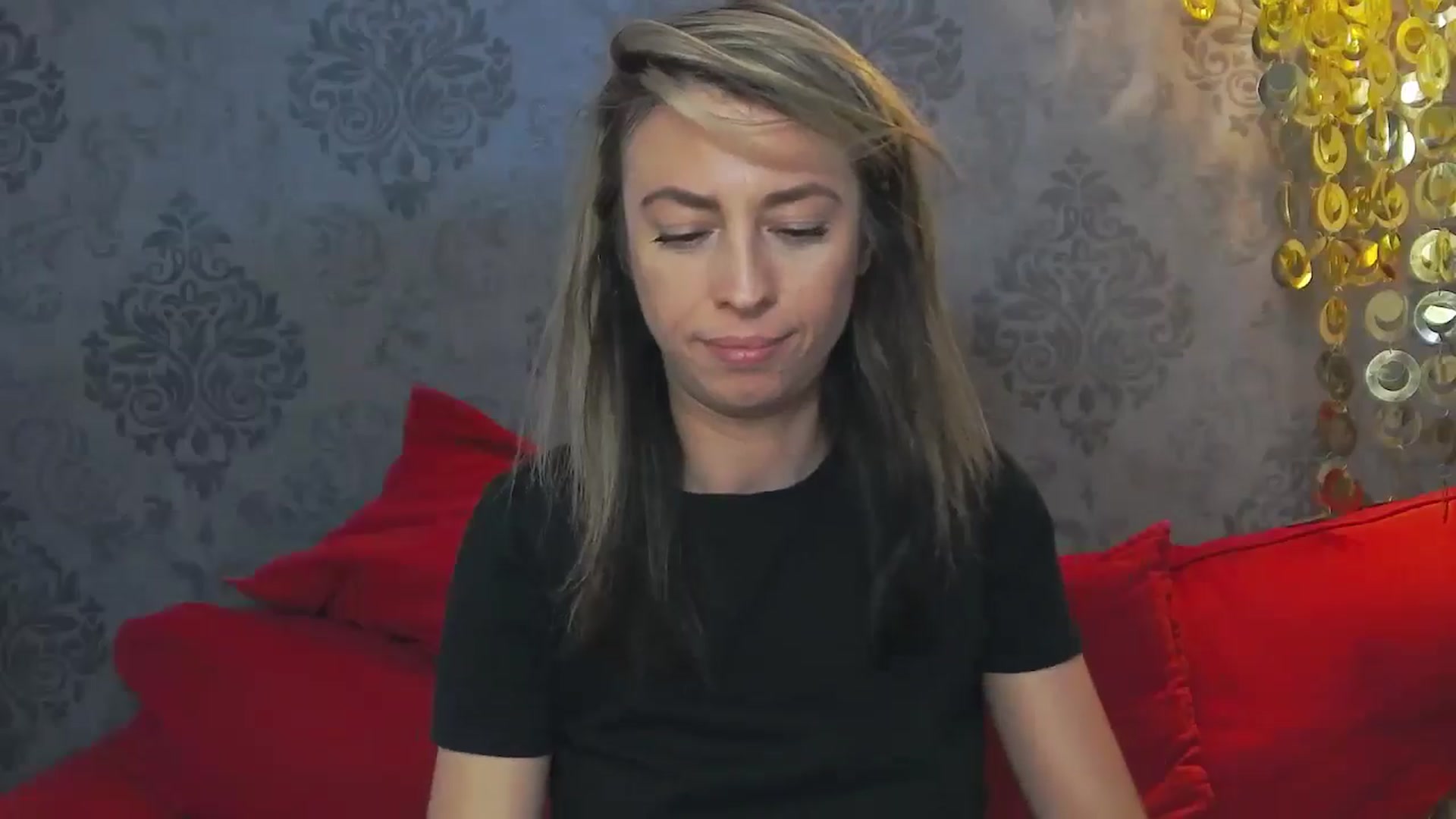 Gallery image thumbnail from PoxyVibe's myfreecams stream on, 07/30/2024, 14:33 image 18 of 20