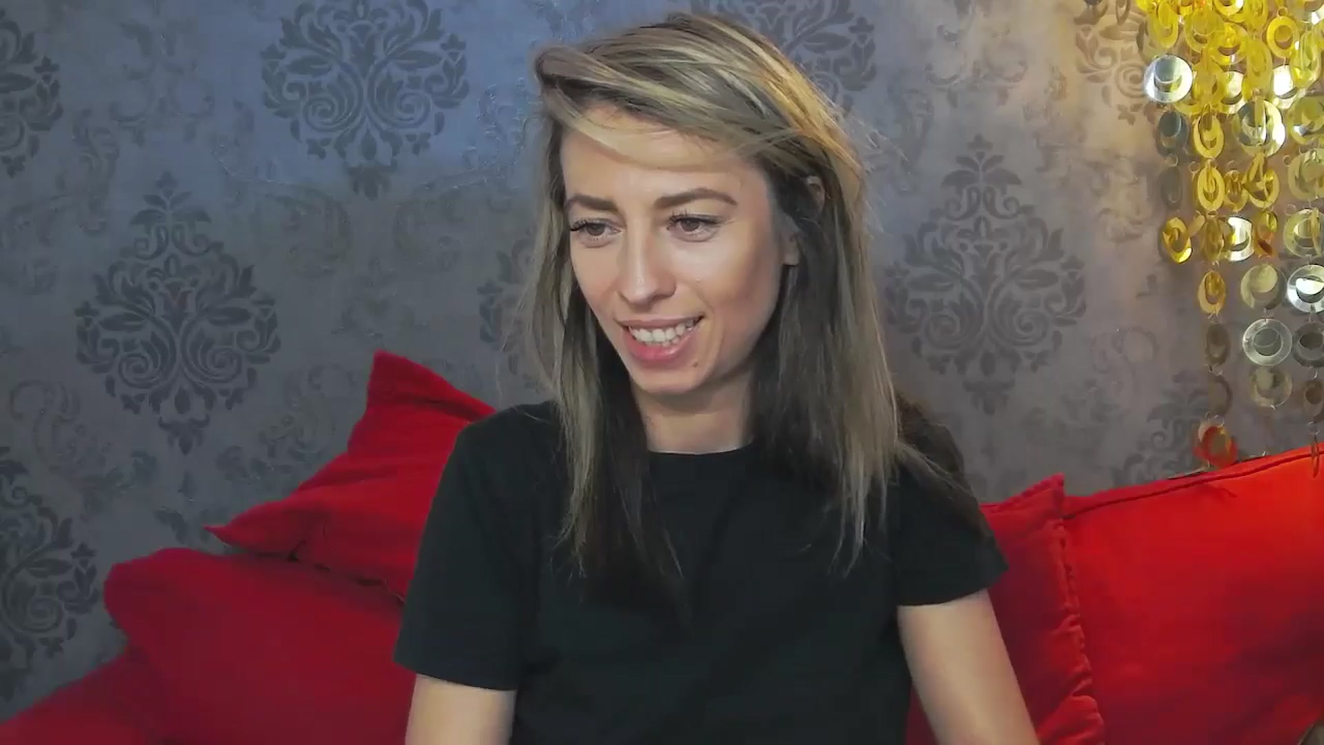 Gallery image thumbnail from PoxyVibe's myfreecams stream on, 07/30/2024, 14:33 image 17 of 20