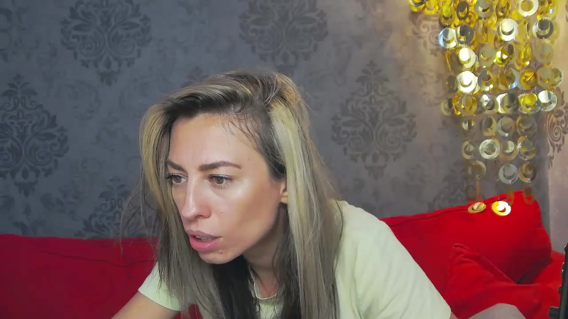 Gallery image thumbnail from PoxyVibe's myfreecams stream on, 08/08/2024, 15:37 image 11 of 20