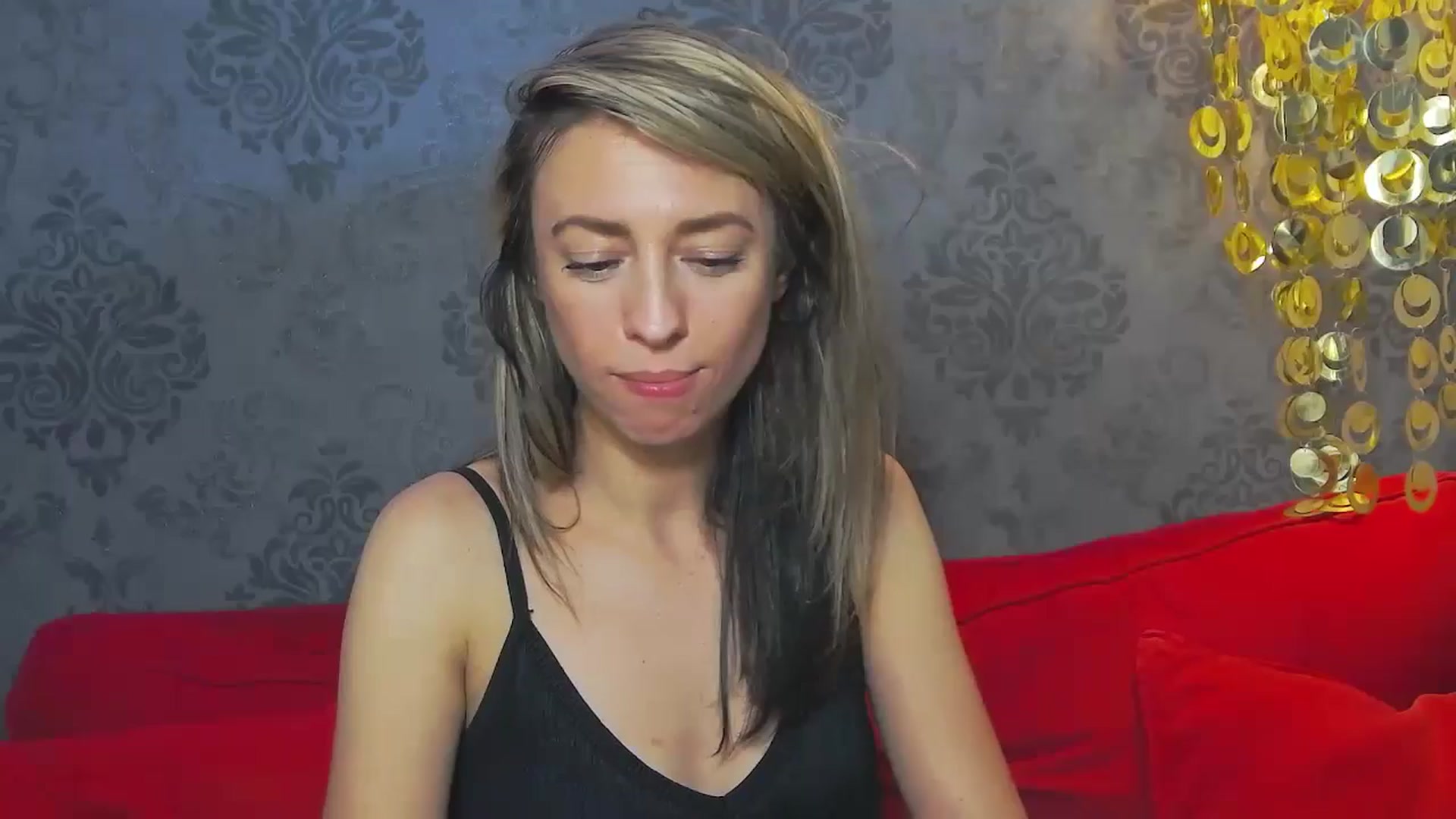 Gallery image thumbnail from PoxyVibe's myfreecams stream on, 08/13/2024, 19:37 image 16 of 20
