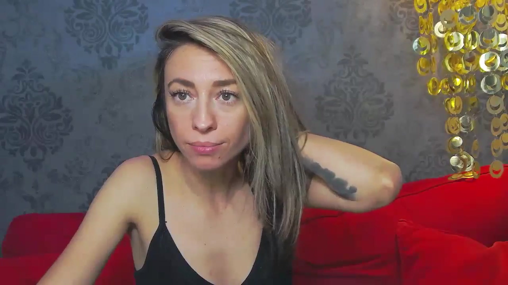 Gallery image thumbnail from PoxyVibe's myfreecams stream on, 08/13/2024, 19:37 image 15 of 20