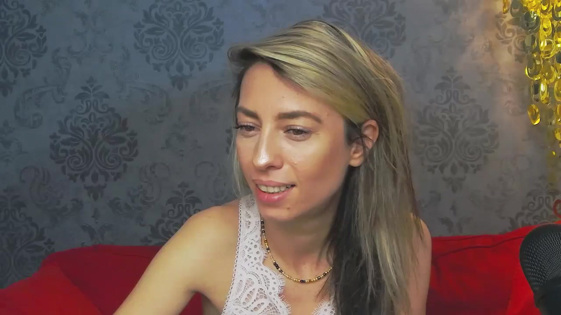 Gallery image thumbnail from PoxyVibe's myfreecams stream on, 08/26/2024, 15:35 image 10 of 20