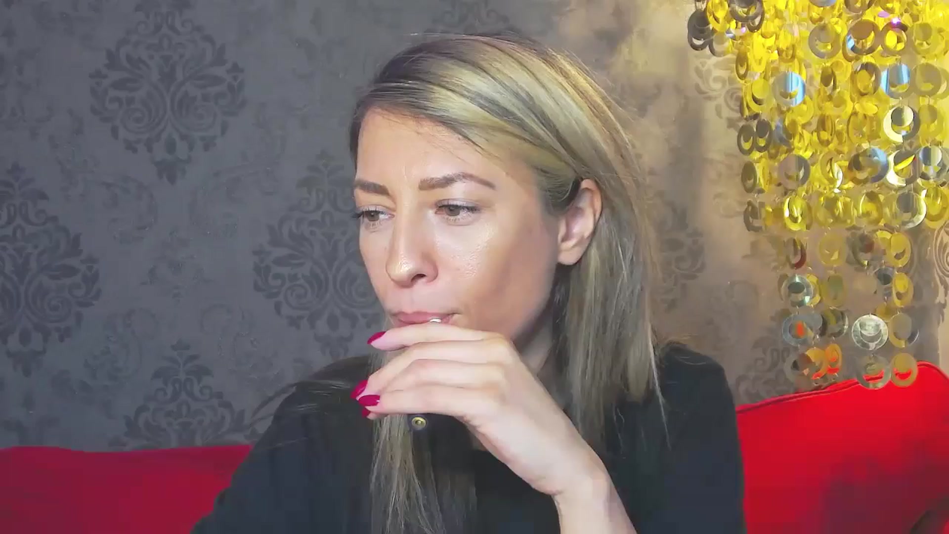Gallery image thumbnail from PoxyVibe's myfreecams stream on, 10/14/2024, 15:37 image 1 of 20