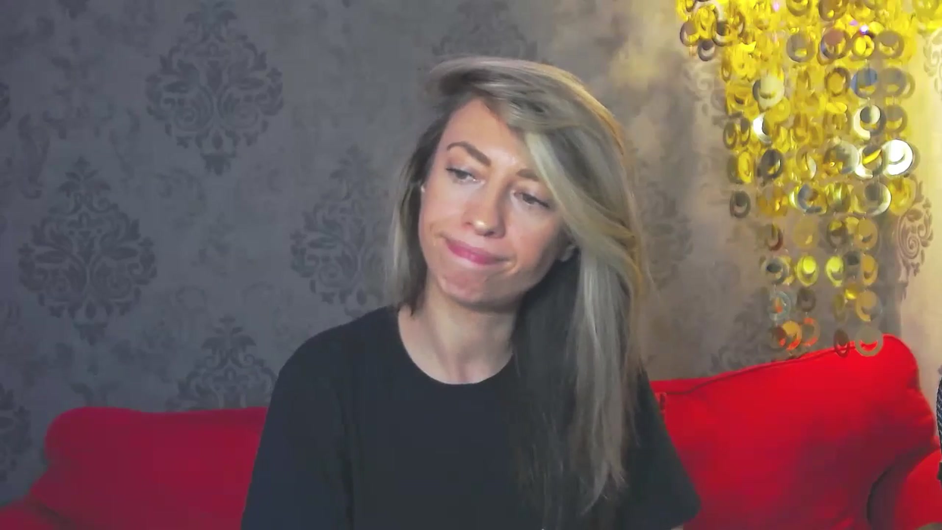 Gallery image thumbnail from PoxyVibe's myfreecams stream on, 10/14/2024, 15:37 image 17 of 20