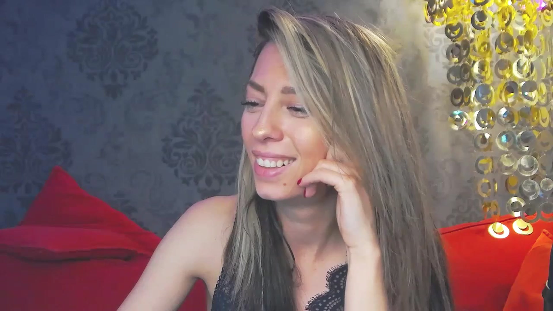 Gallery image thumbnail from PoxyVibe's myfreecams stream on, 10/16/2024, 15:40 image 6 of 20
