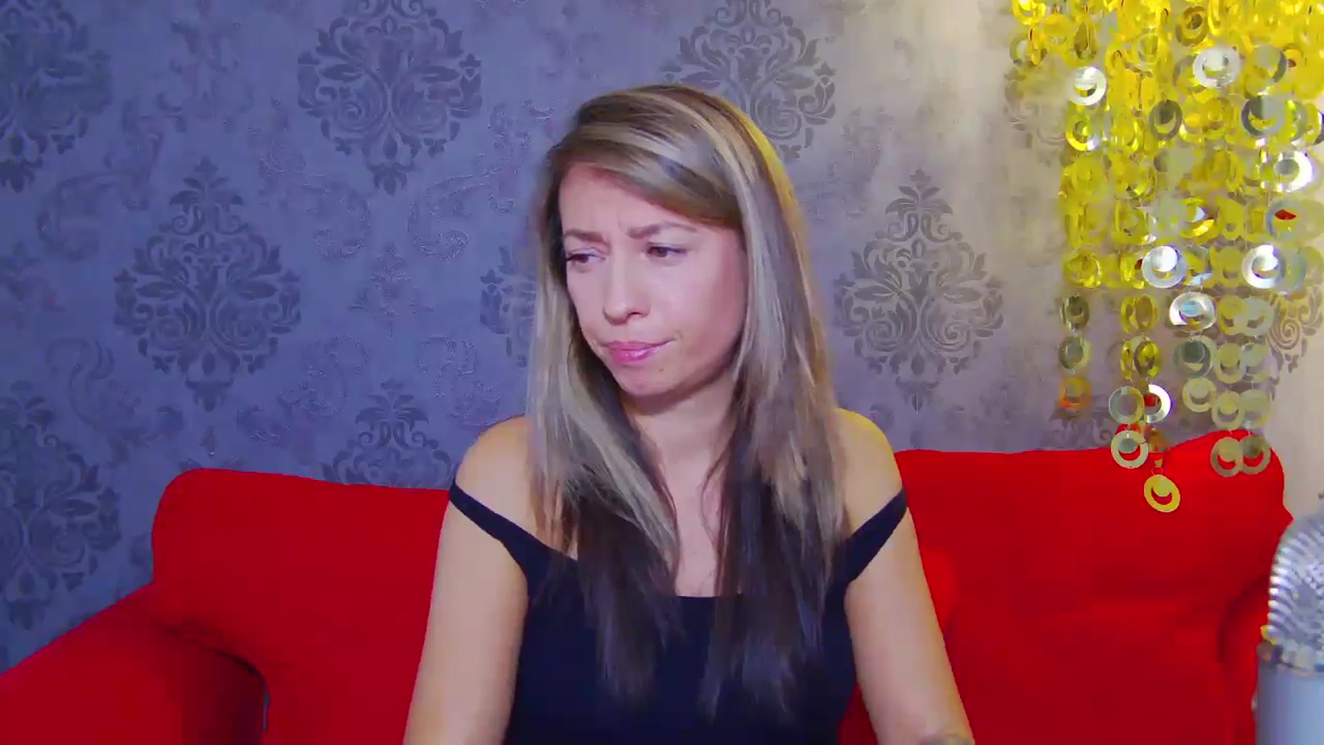 Gallery image thumbnail from PoxyVibe's myfreecams stream on, 11/19/2025, 16:02 image 14 of 20