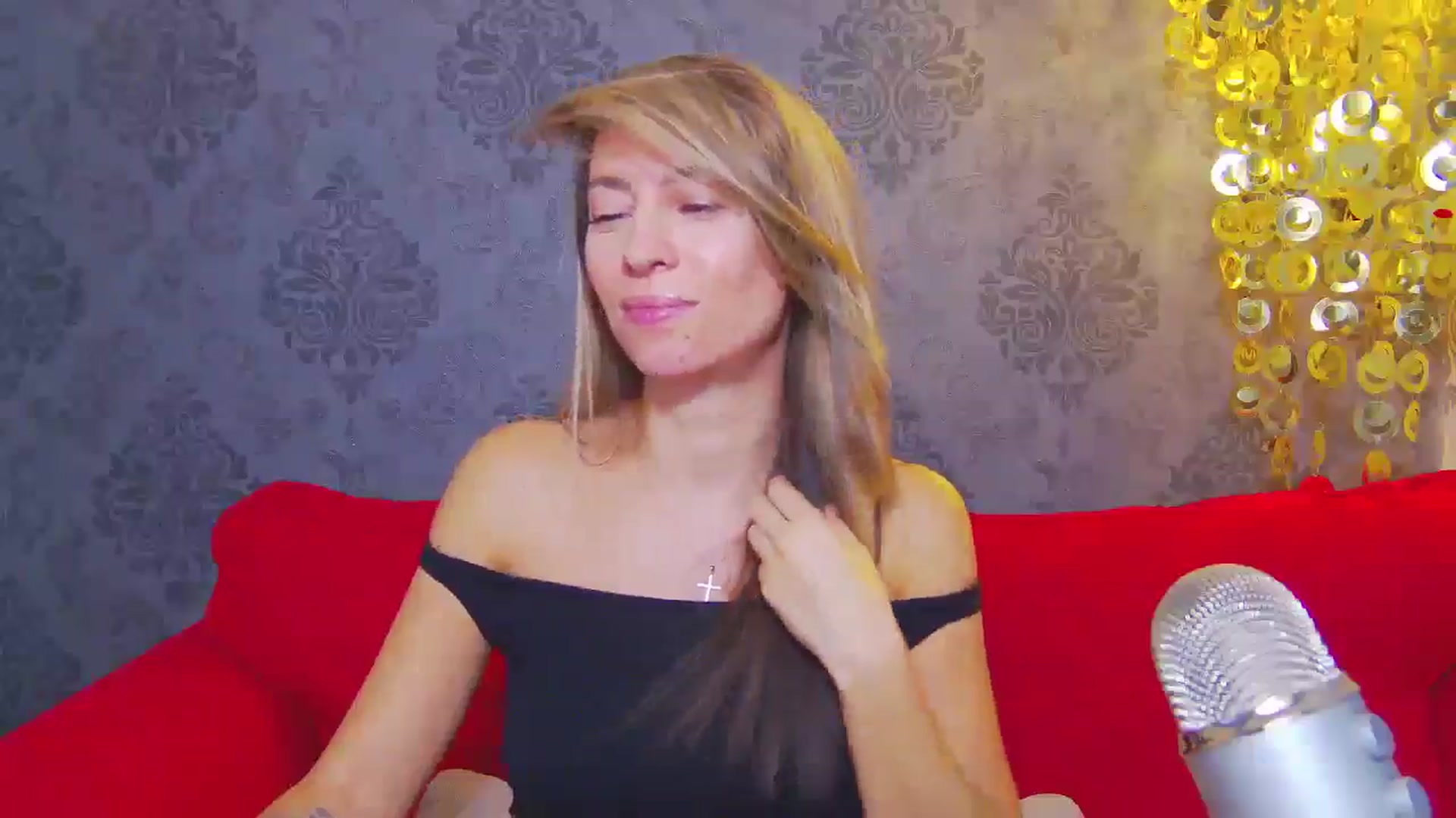 Gallery image thumbnail from PoxyVibe's myfreecams stream on, 12/10/2025, 15:44 image 7 of 20