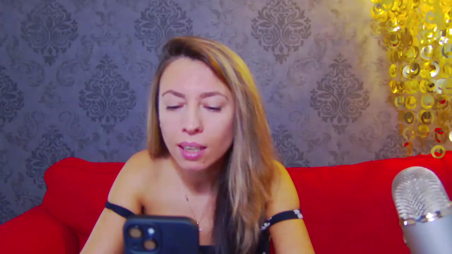 Gallery image thumbnail from PoxyVibe's myfreecams stream on, 12/12/2025, 16:02 image 15 of 20