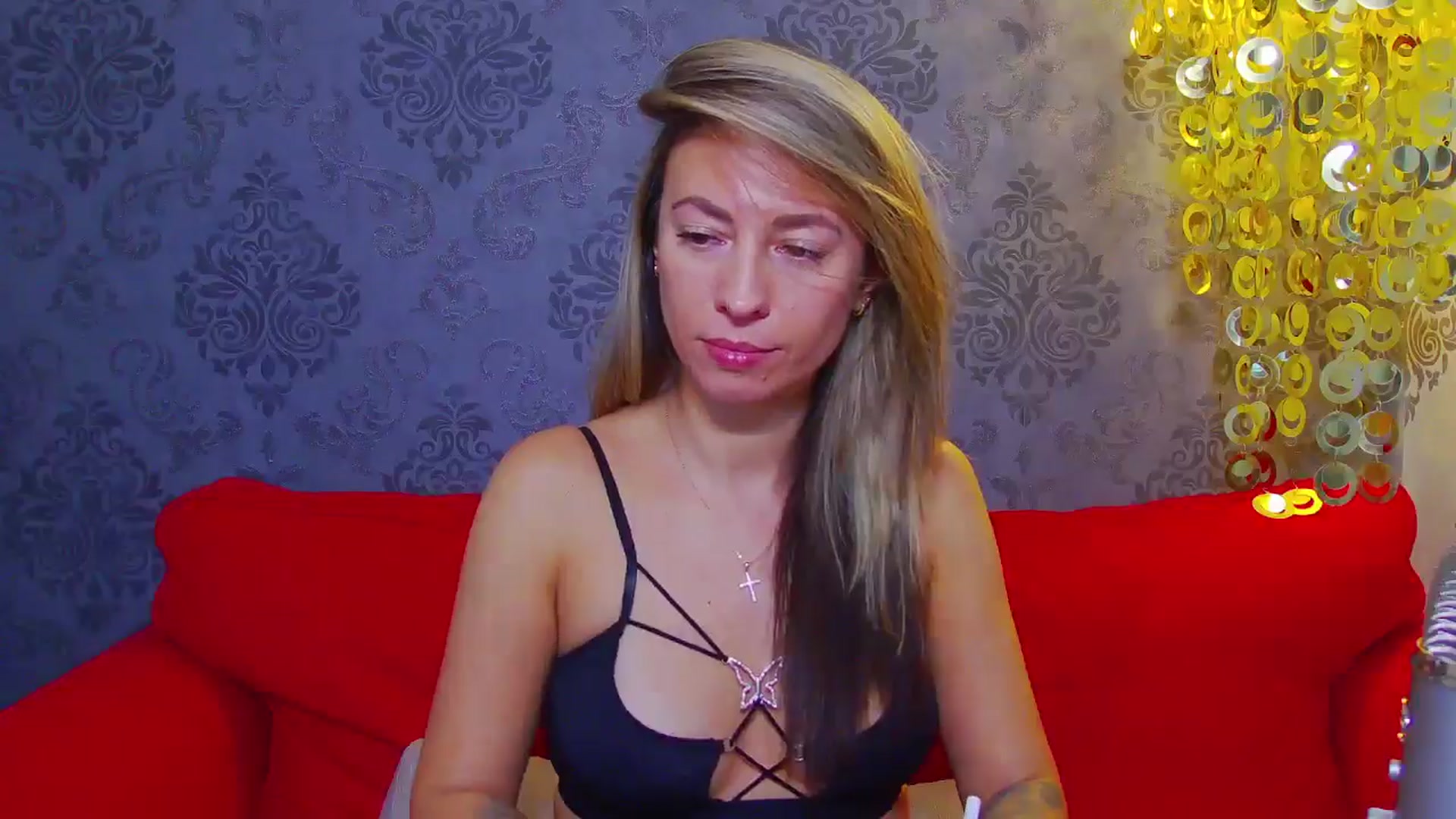 Gallery image thumbnail from PoxyVibe's myfreecams stream on, 12/17/2025, 18:25 image 17 of 20