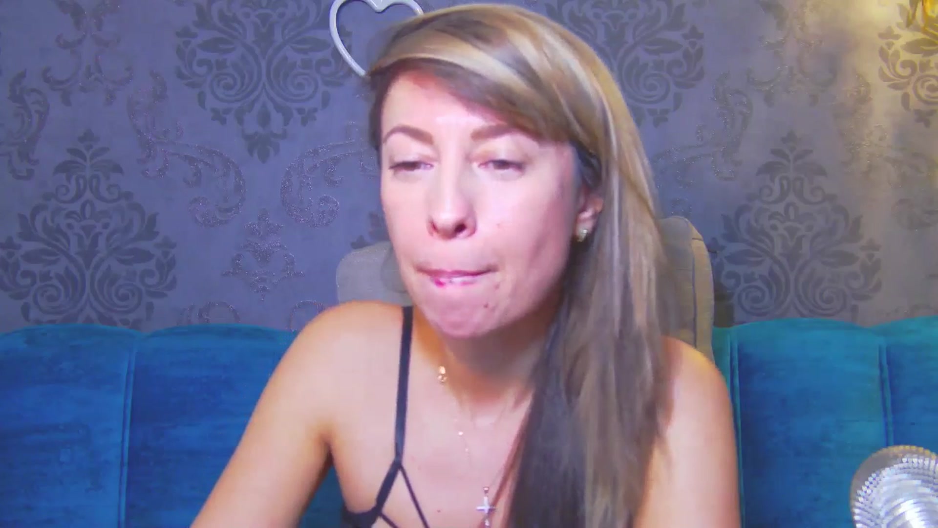 Gallery image thumbnail from PoxyVibe's myfreecams stream on, 02/16/2026, 20:12 image 16 of 20