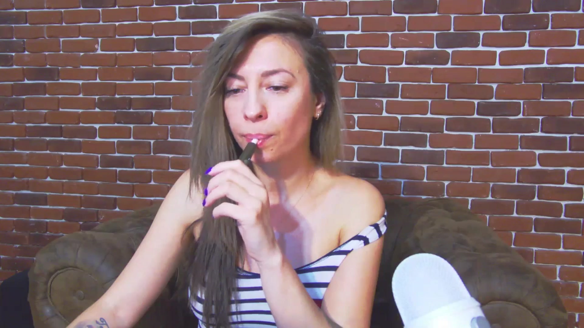 Gallery image thumbnail from PoxyVibe's myfreecams stream on, 03/24/2026, 15:58 image 15 of 20