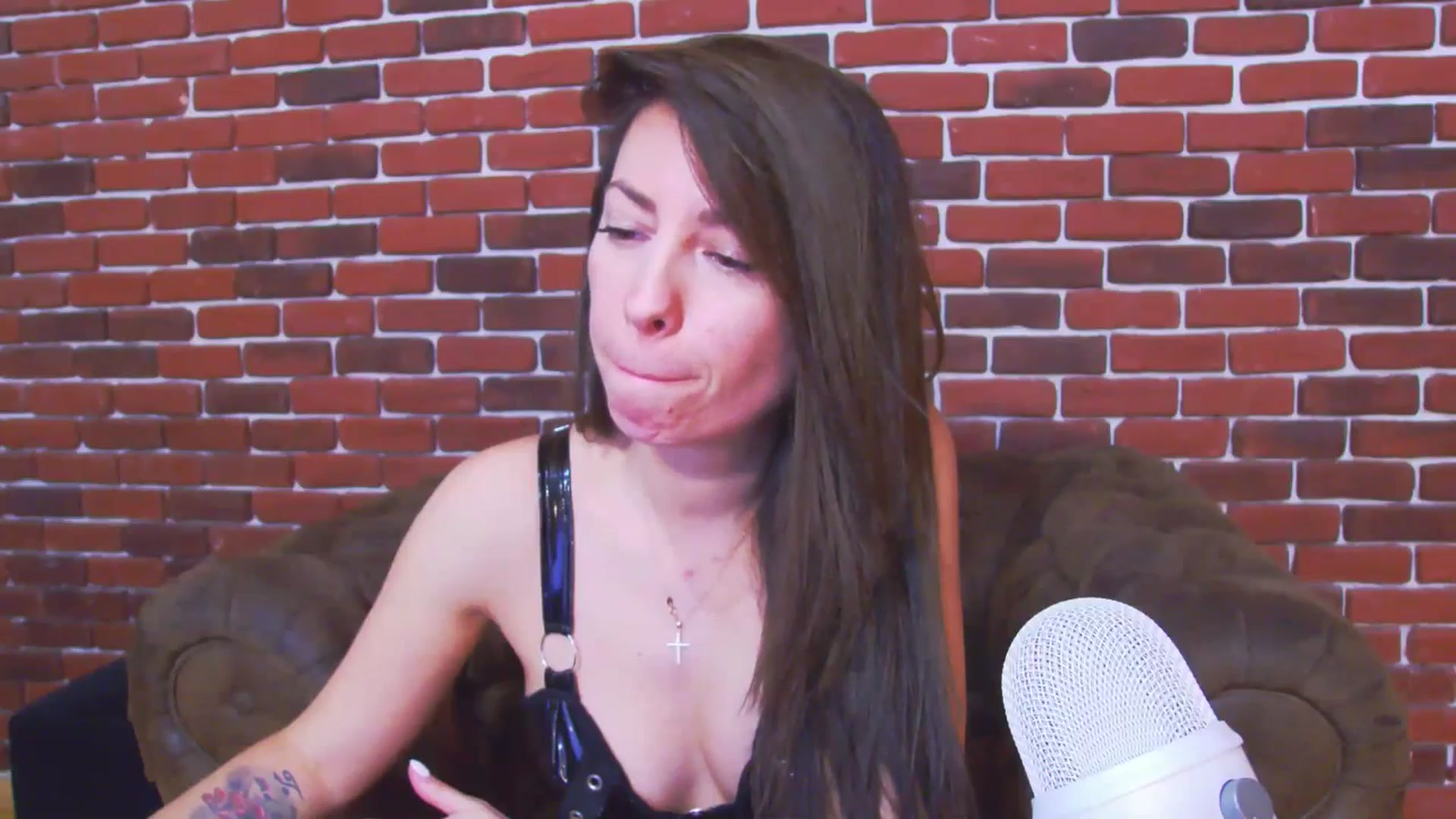 Gallery image thumbnail from PoxyVibe's myfreecams stream on, 04/01/2026, 19:24 image 3 of 20