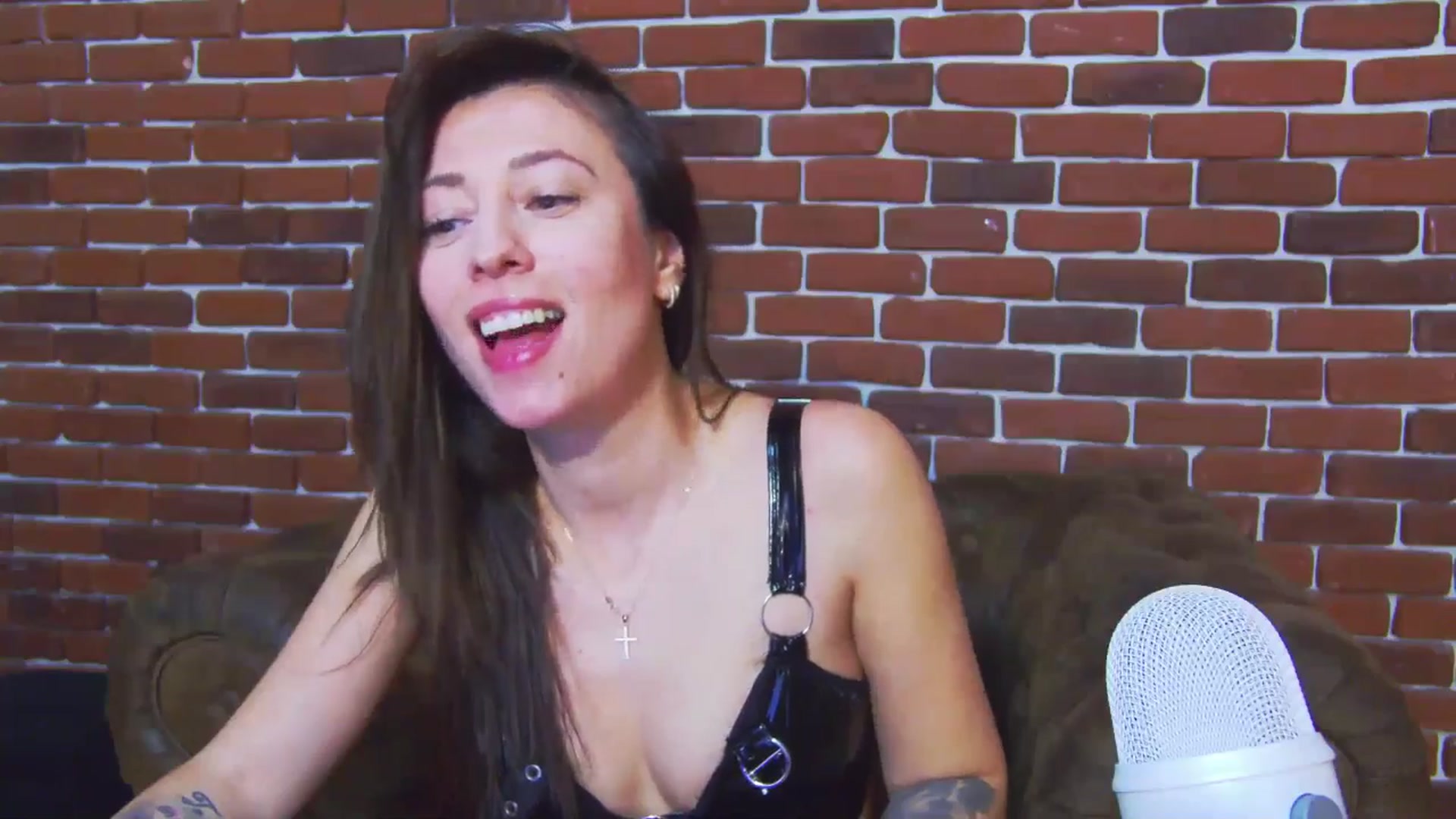 Gallery image thumbnail from PoxyVibe's myfreecams stream on, 04/07/2026, 19:18 image 3 of 20