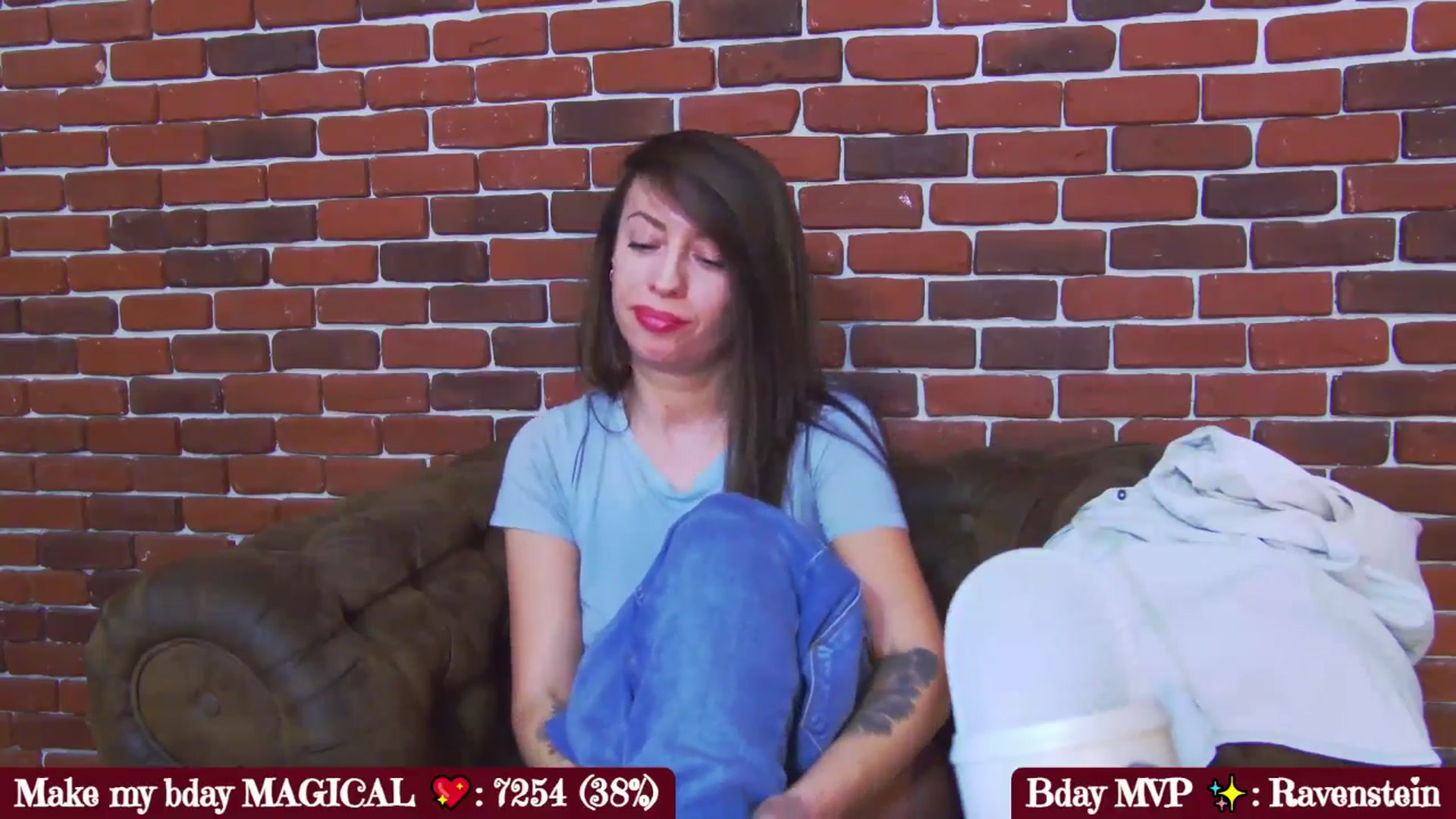 Gallery image thumbnail from PoxyVibe's myfreecams stream on, 04/14/2026, 19:22 image 16 of 20
