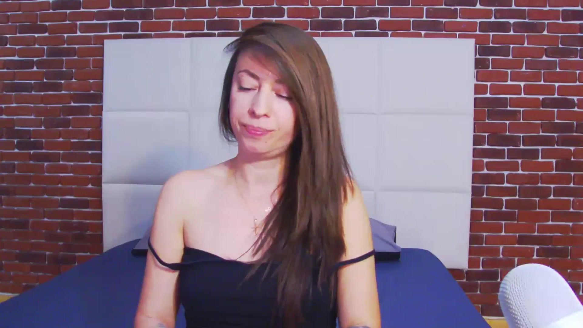 Gallery image thumbnail from PoxyVibe's myfreecams stream on, 04/27/2026, 15:10 image 13 of 20