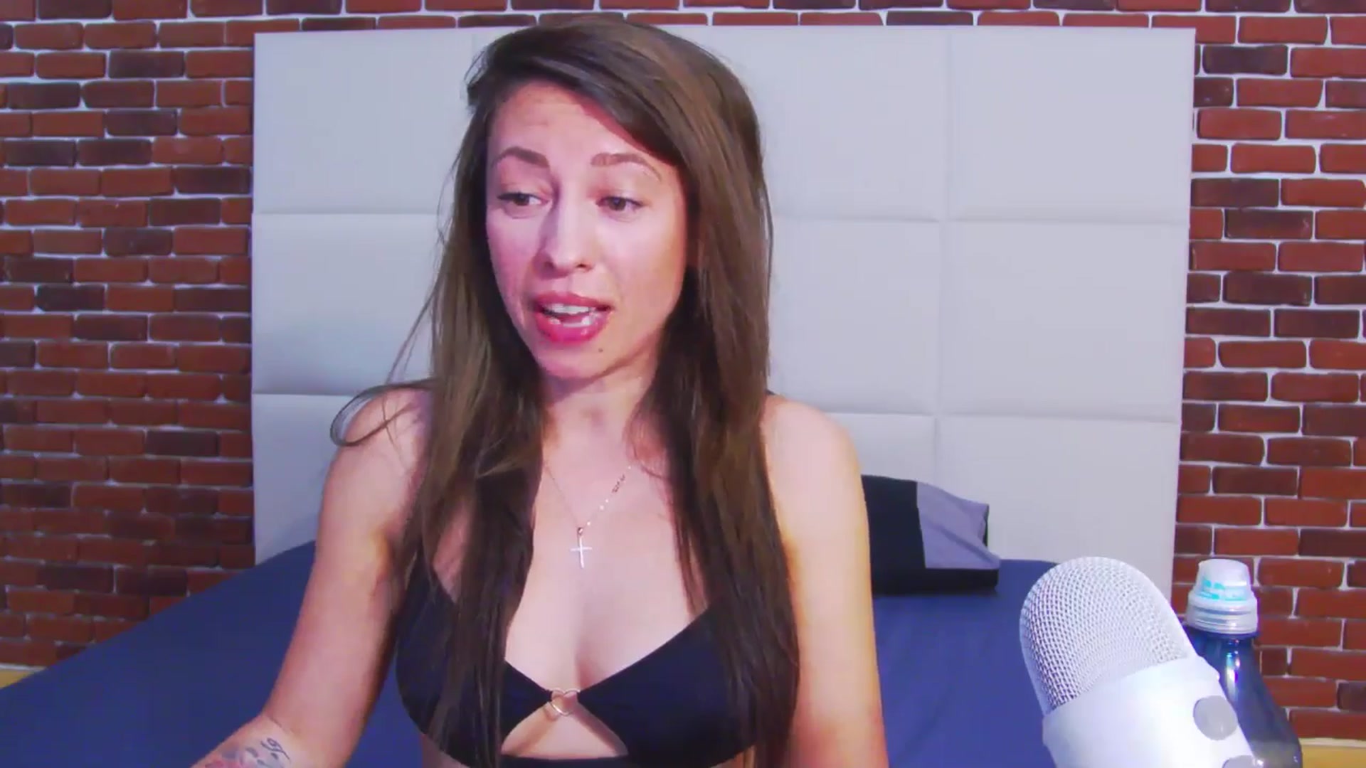 Gallery image thumbnail from PoxyVibe's myfreecams stream on, 04/27/2026, 19:16 image 12 of 20
