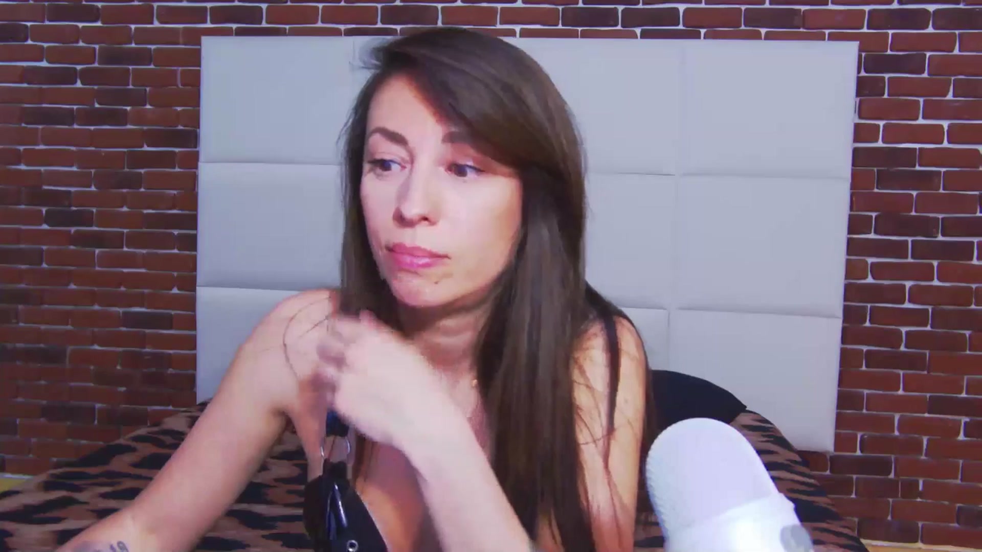 Gallery image thumbnail from PoxyVibe's myfreecams stream on, 04/29/2026, 19:22 image 17 of 20