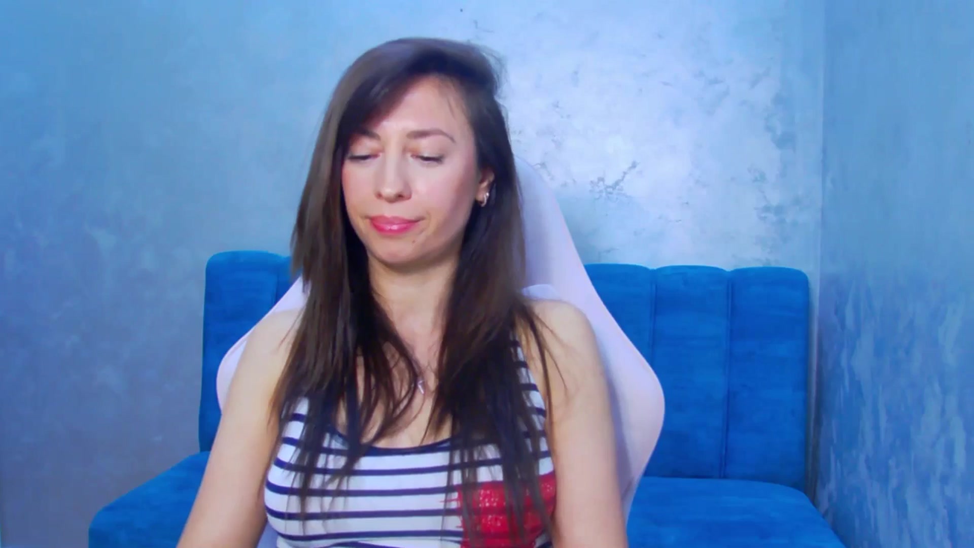 Gallery image thumbnail from PoxyVibe's myfreecams stream on, 04/30/2026, 15:06 image 17 of 20