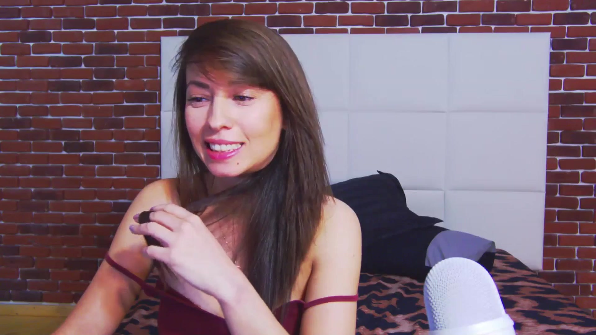 Gallery image thumbnail from PoxyVibe's myfreecams stream on, 05/01/2026, 15:04 image 18 of 20